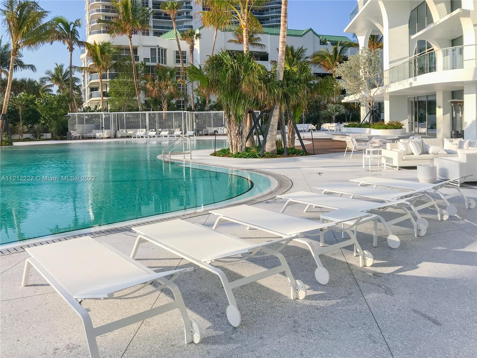 JADE SIGNATURE CONDO - Residential