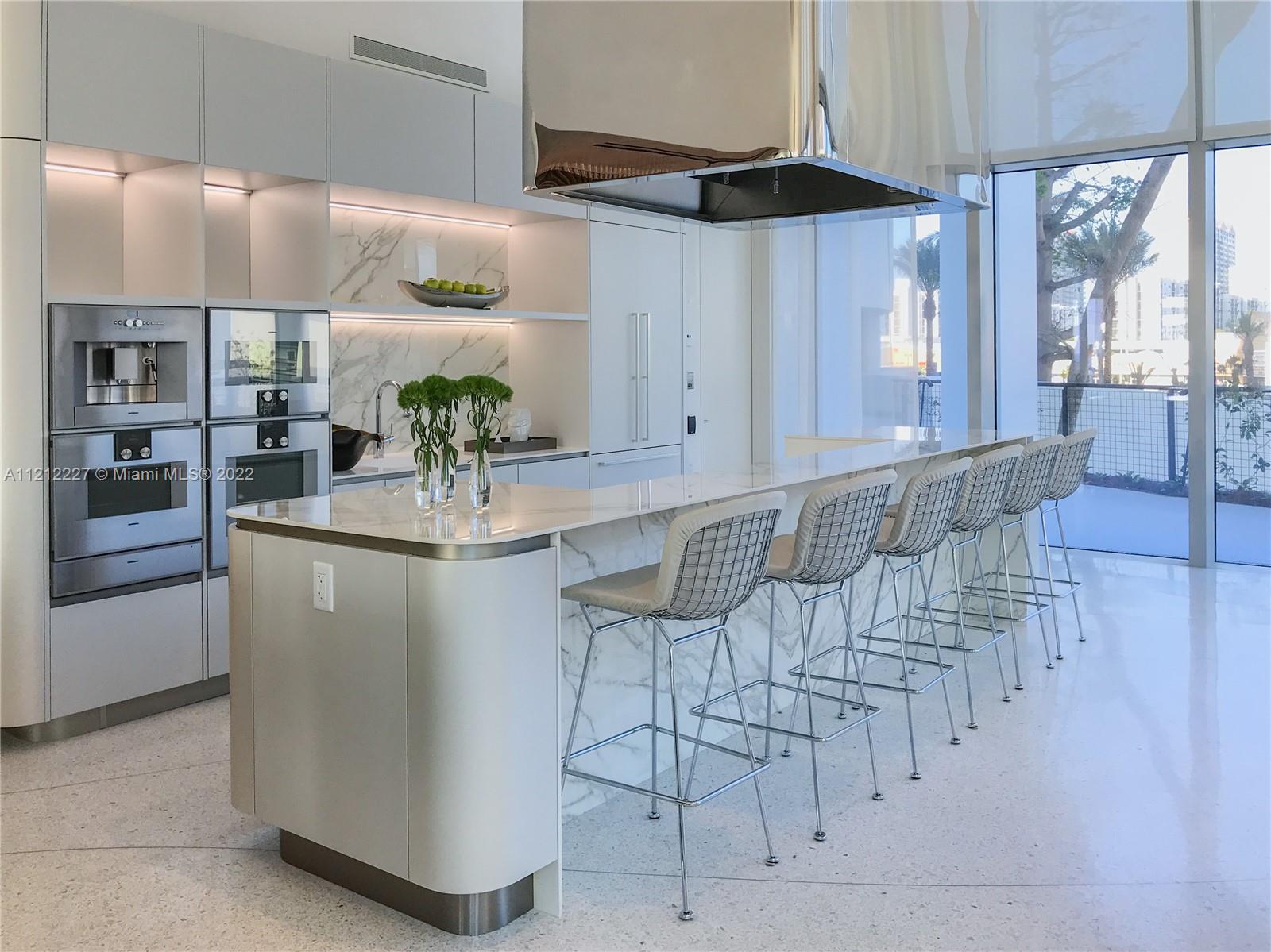 JADE SIGNATURE CONDO - Residential