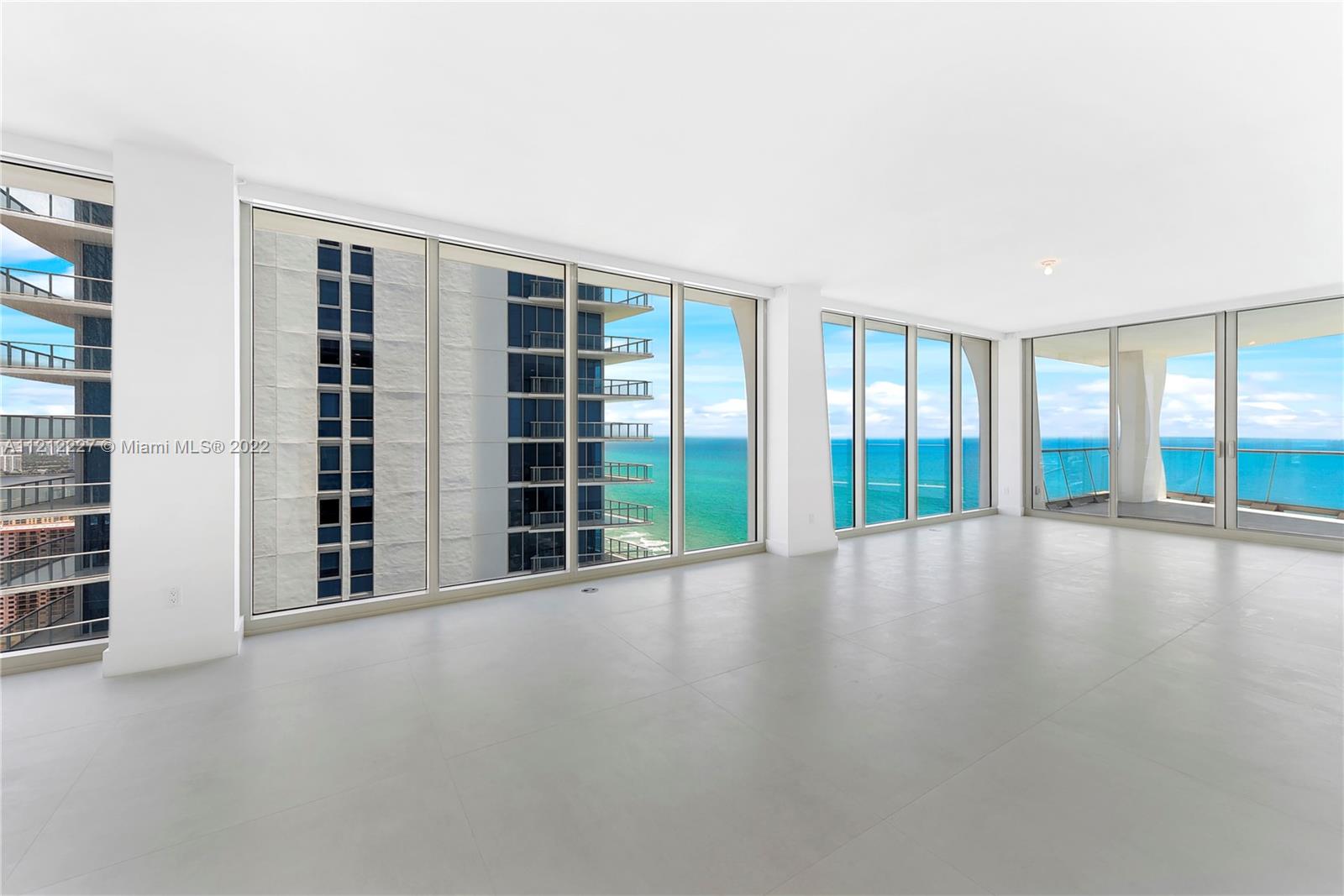 JADE SIGNATURE CONDO - Residential