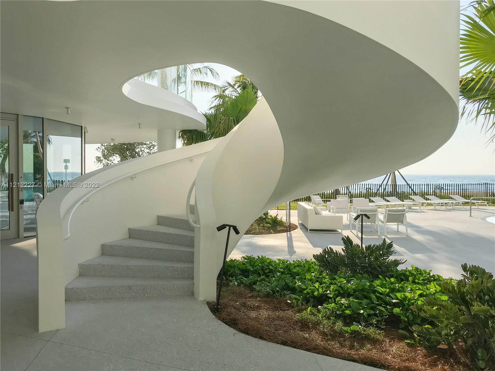 JADE SIGNATURE CONDO - Residential