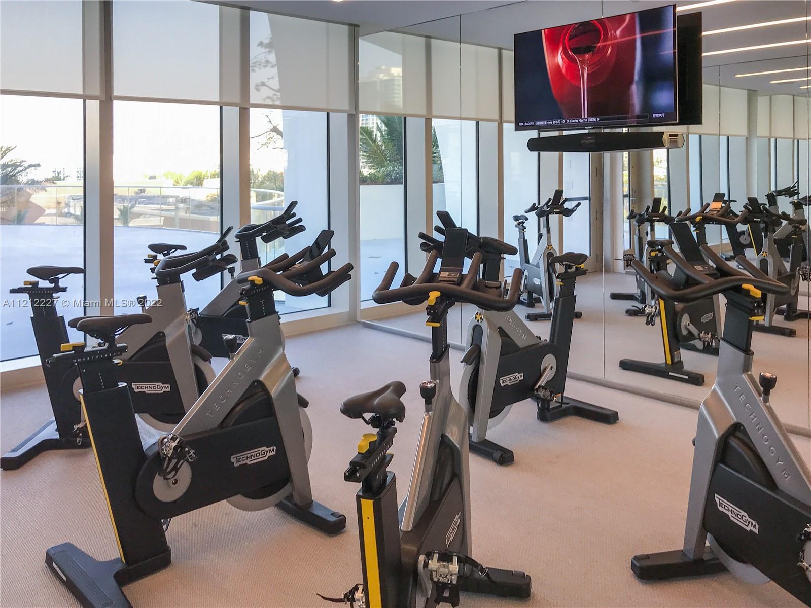 JADE SIGNATURE CONDO - Residential