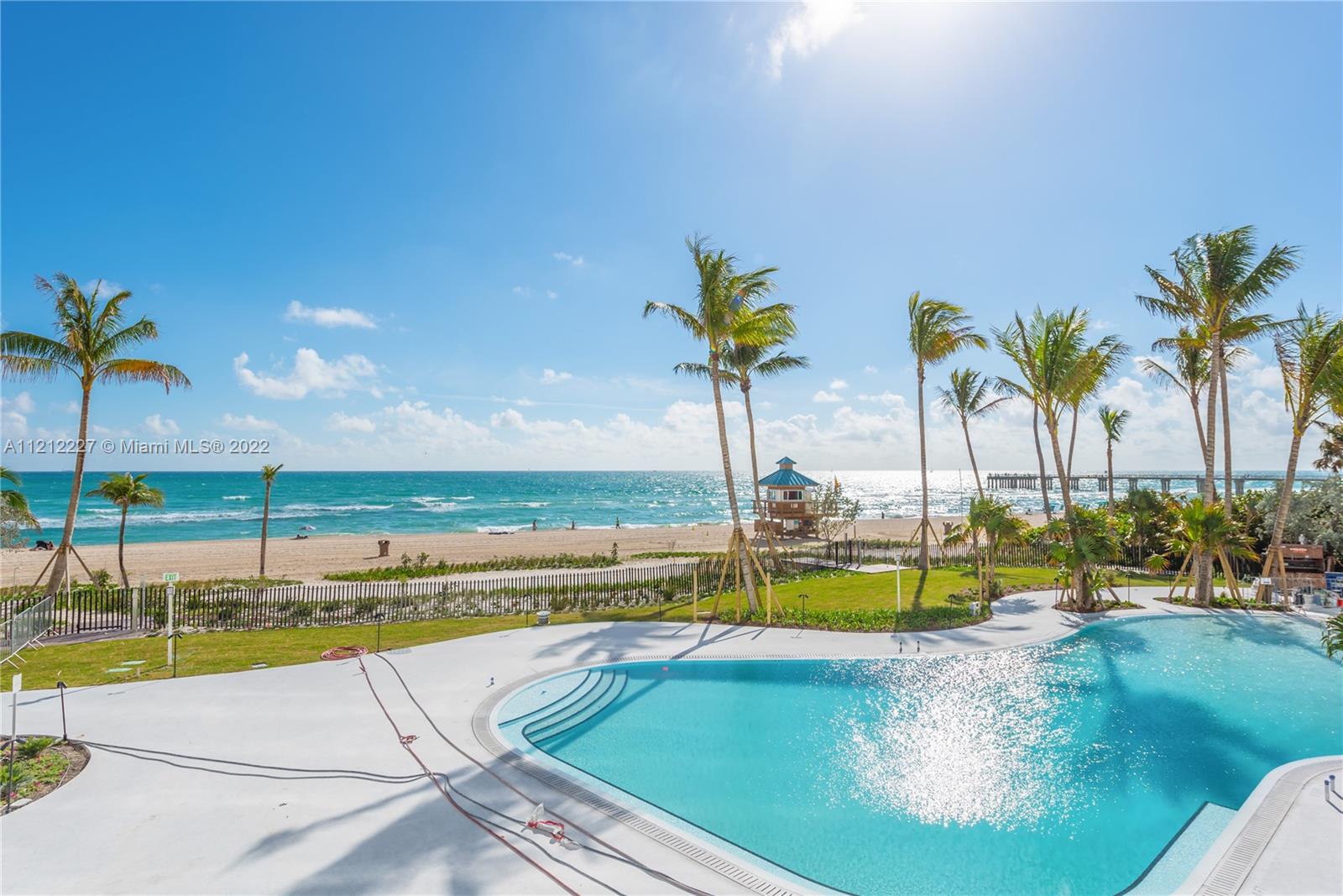 JADE SIGNATURE CONDO - Residential