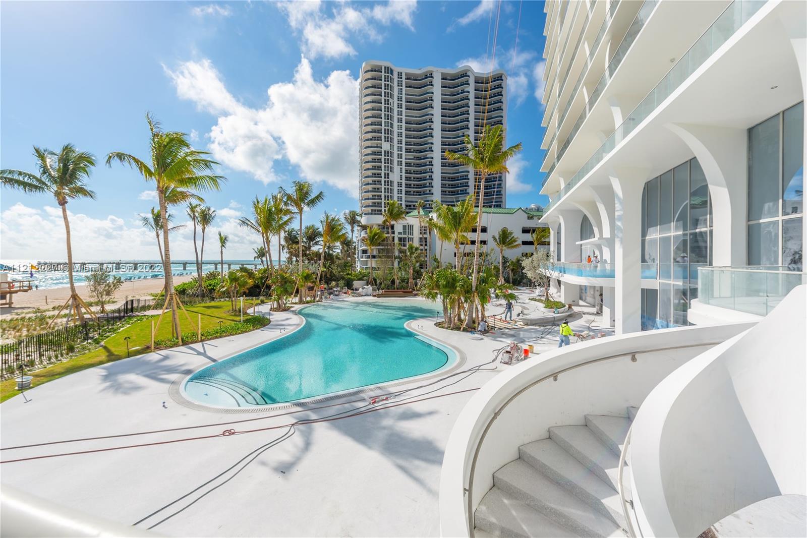 JADE SIGNATURE CONDO - Residential