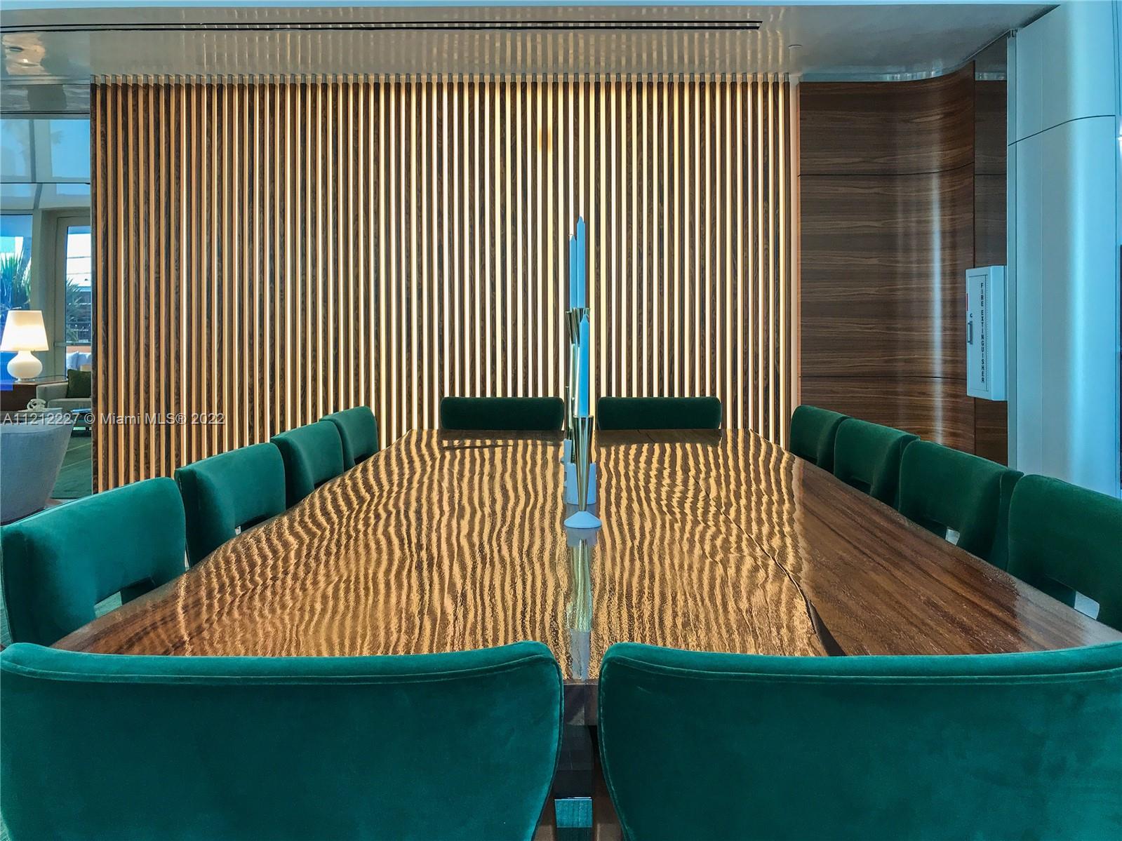 JADE SIGNATURE CONDO - Residential