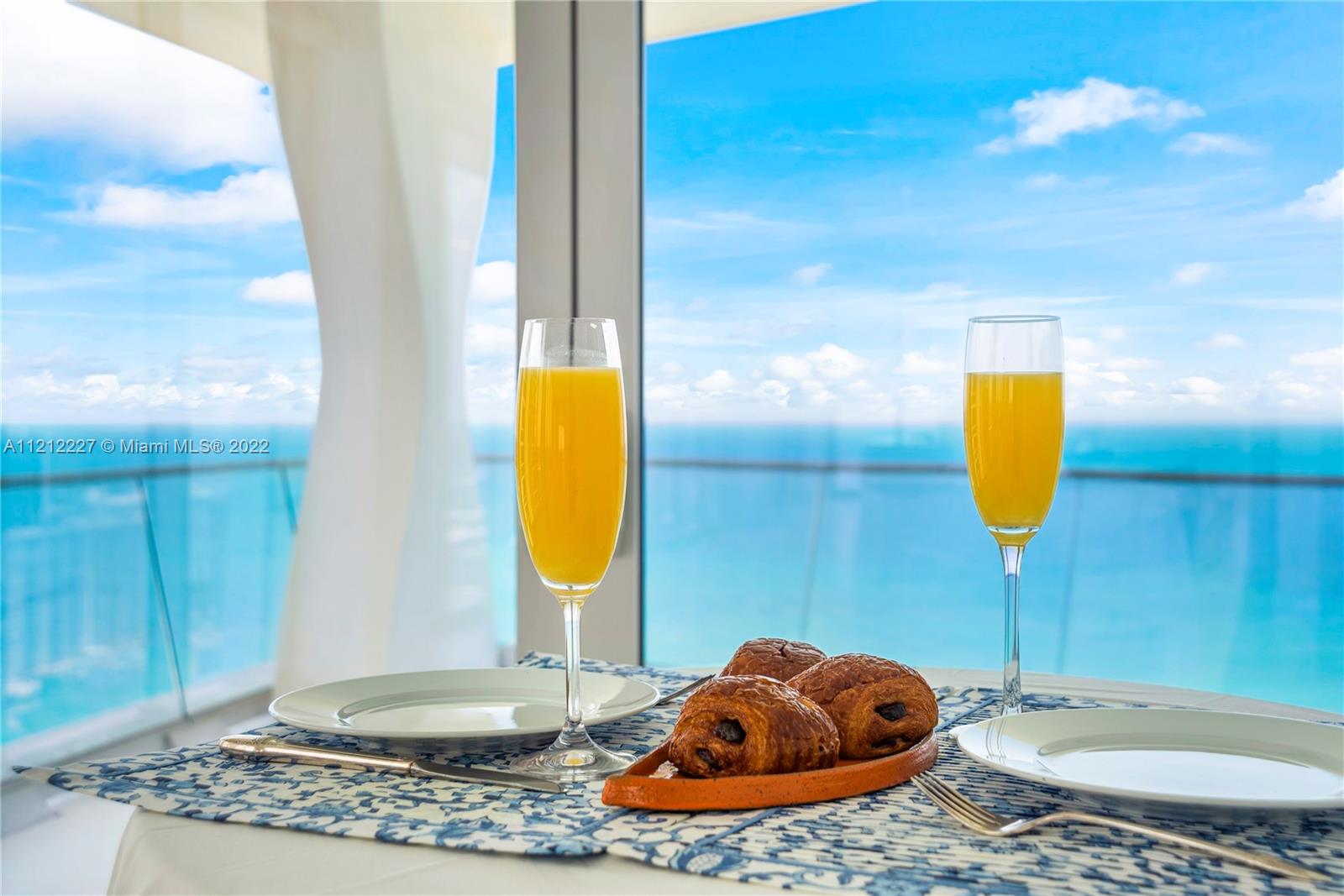 JADE SIGNATURE CONDO - Residential