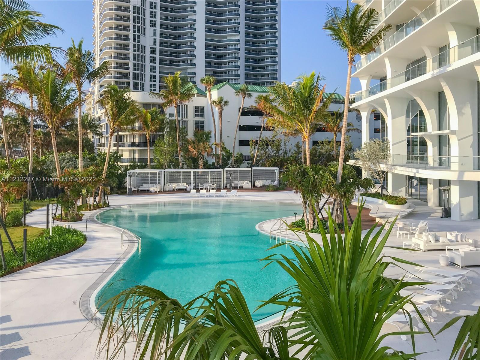 JADE SIGNATURE CONDO - Residential