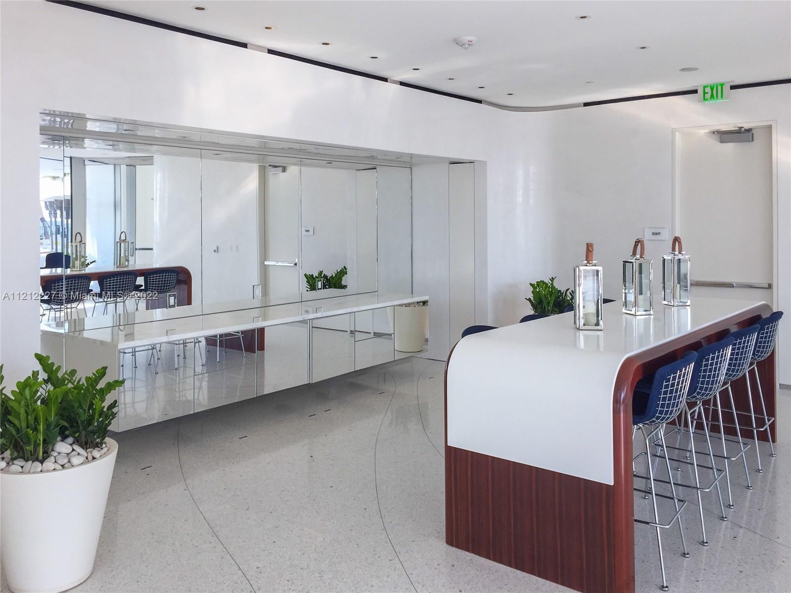 JADE SIGNATURE CONDO - Residential