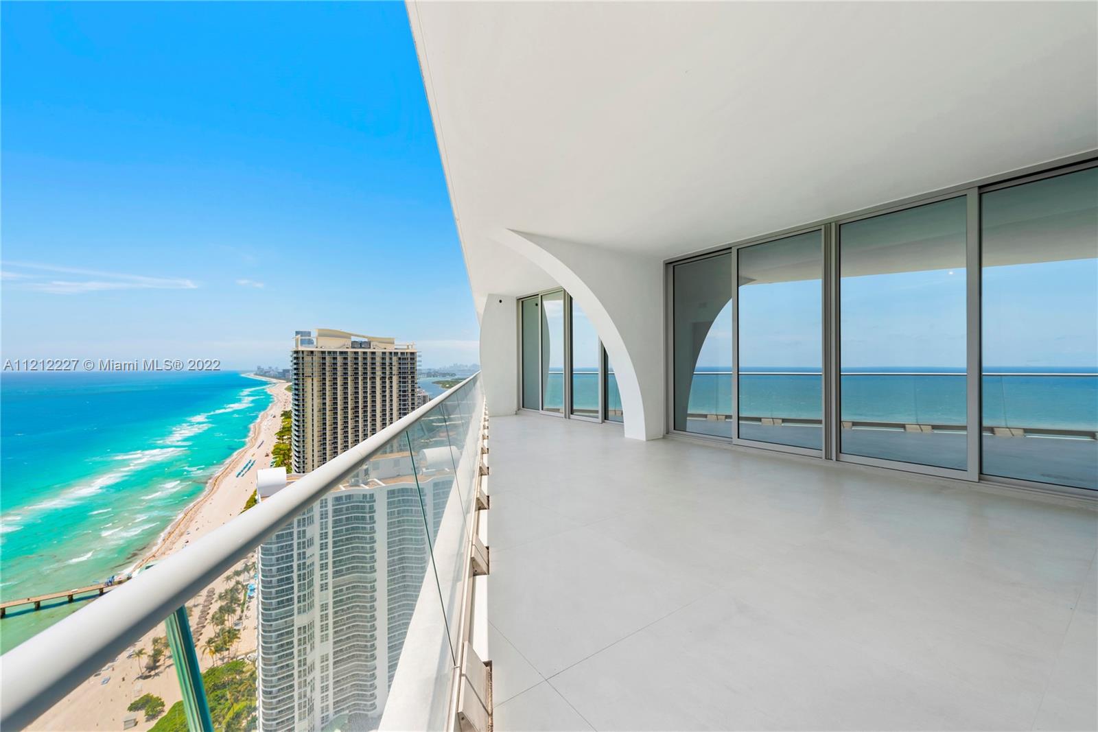 JADE SIGNATURE CONDO - Residential