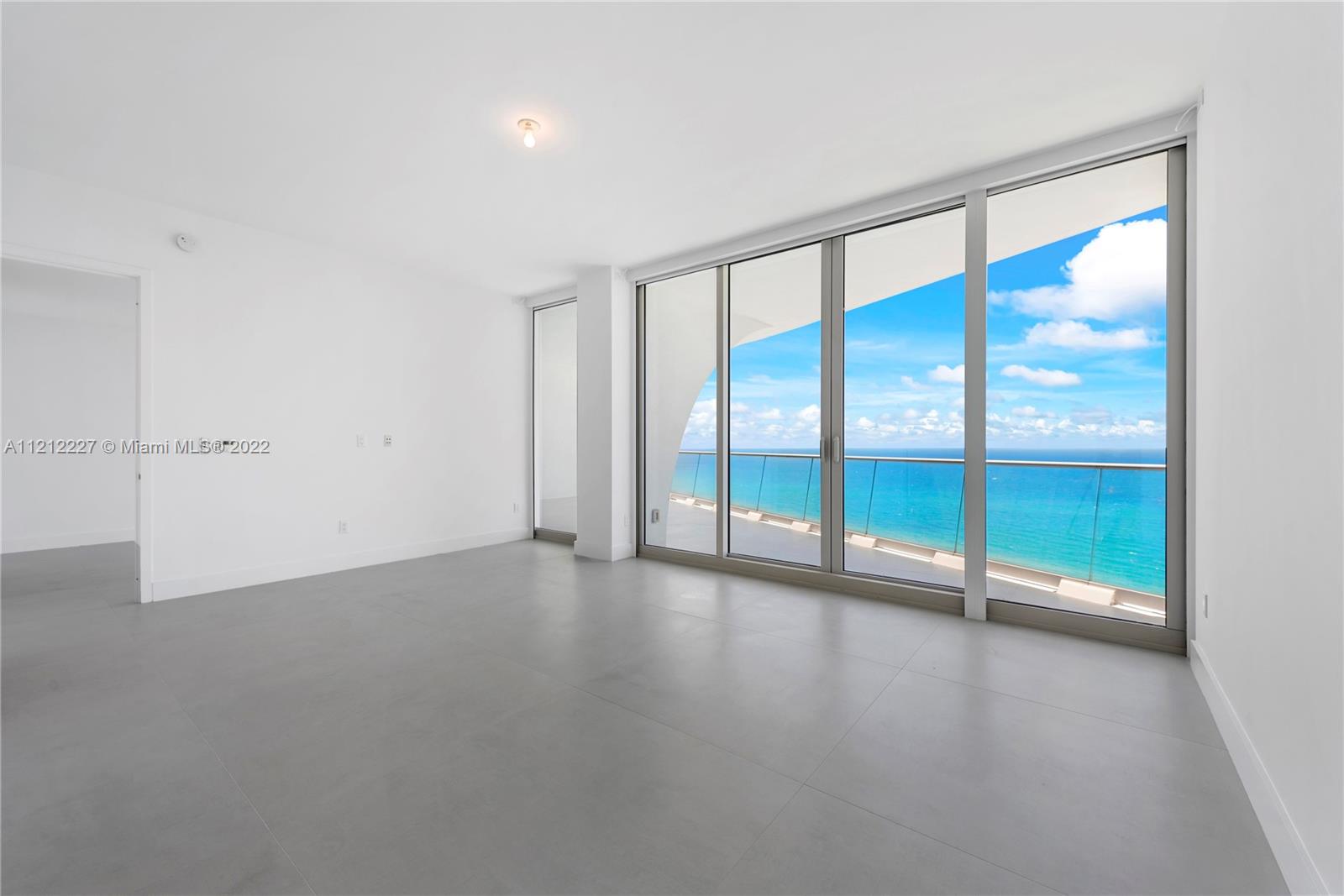 JADE SIGNATURE CONDO - Residential