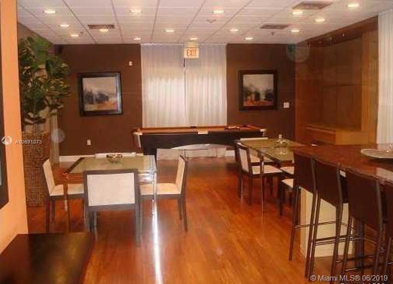 MADISON DOWNTOWN CONDO - Residential Lease