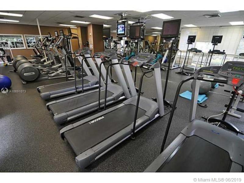 MADISON DOWNTOWN CONDO - Residential Lease