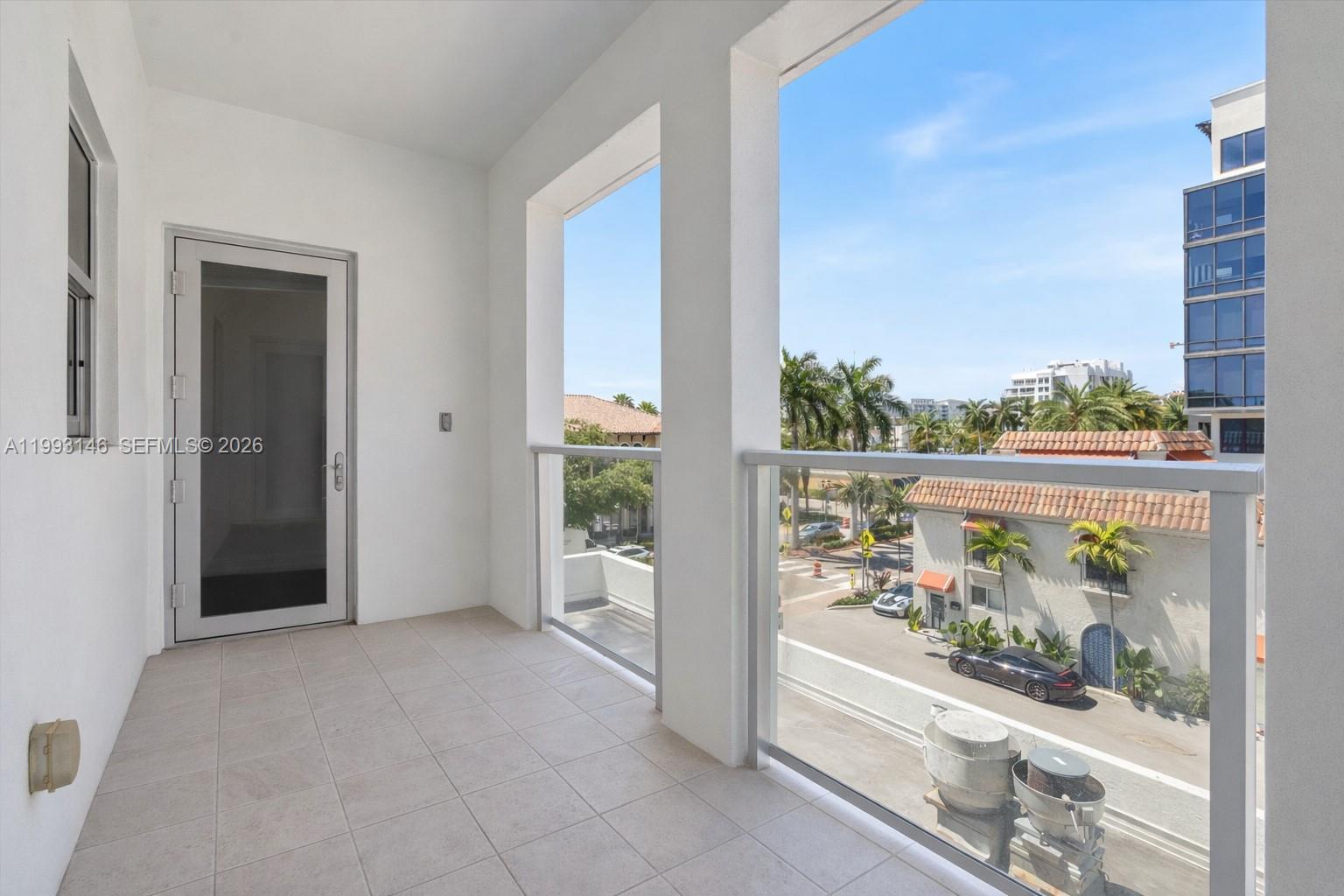 PALMETTO FIFTH AVENUE CON - Residential