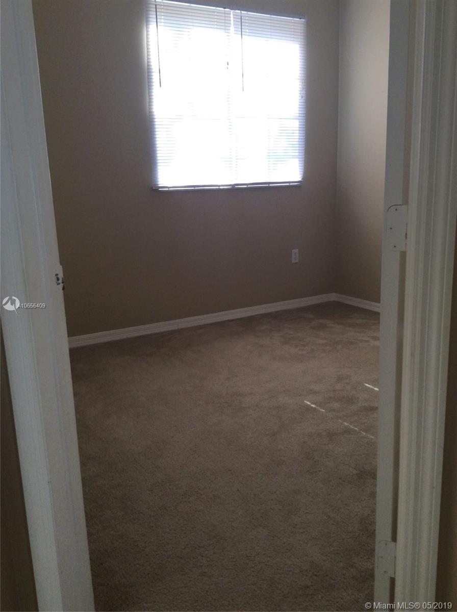 SAGA BAY TOWNHOMES 1ST AD - Residential