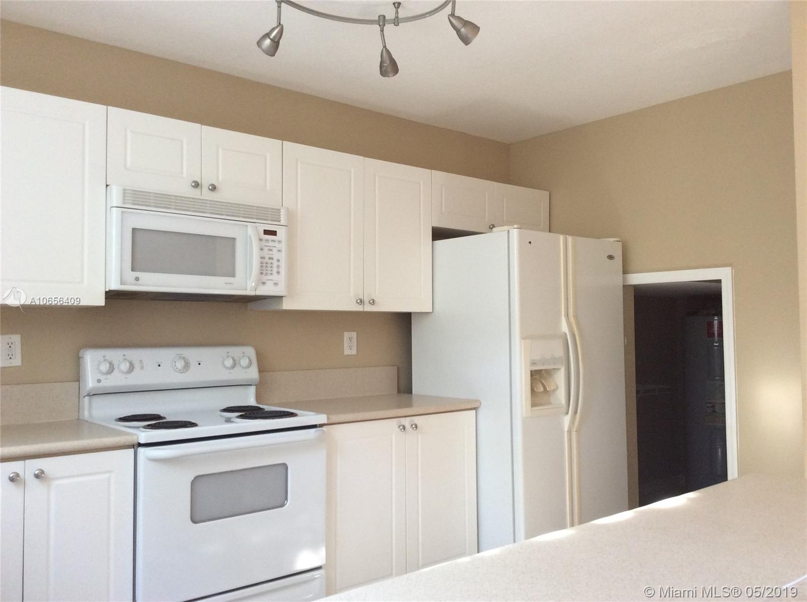 SAGA BAY TOWNHOMES 1ST AD - Residential