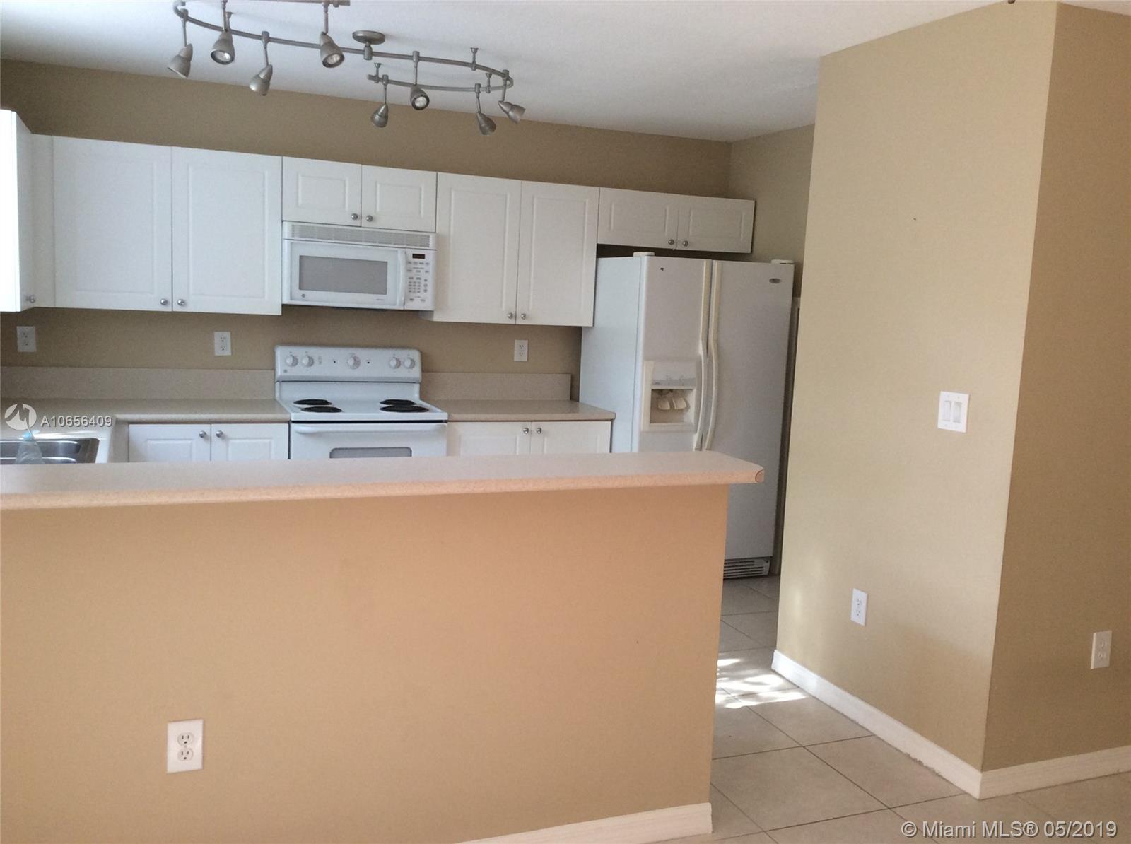 SAGA BAY TOWNHOMES 1ST AD - Residential