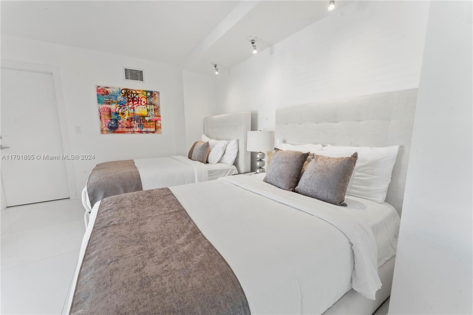 TREASURE ISLAND - Residential Lease