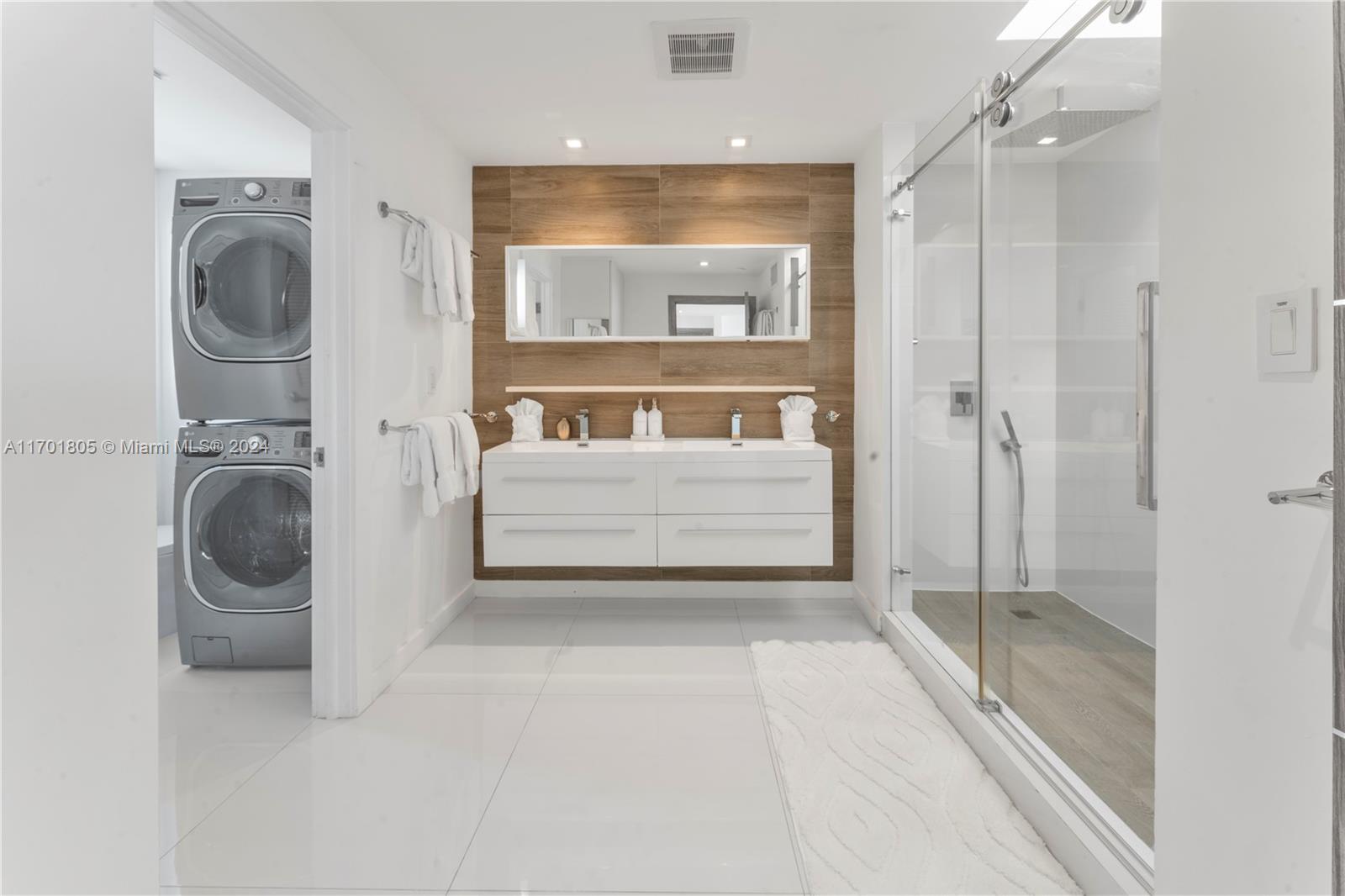 TREASURE ISLAND - Residential Lease