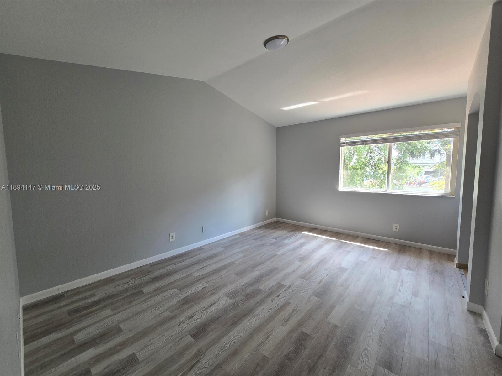RENAISSANCE SEC 4 1 - Residential Lease