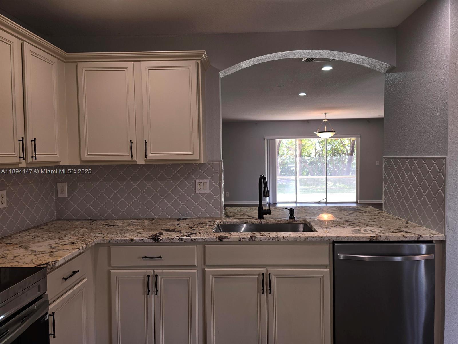 View photos, virtual tours, details... 6132 Southard St