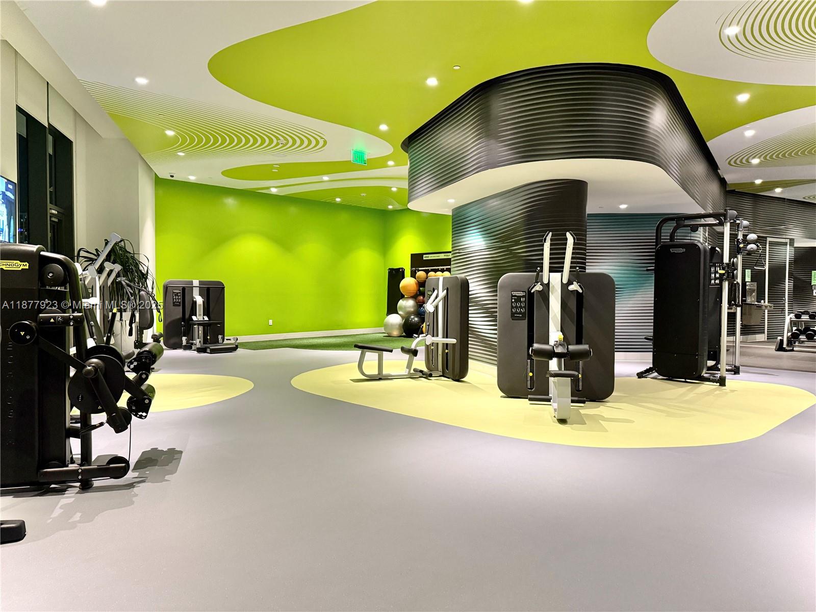 PARAISO BAYVIEWS CONDO - Residential