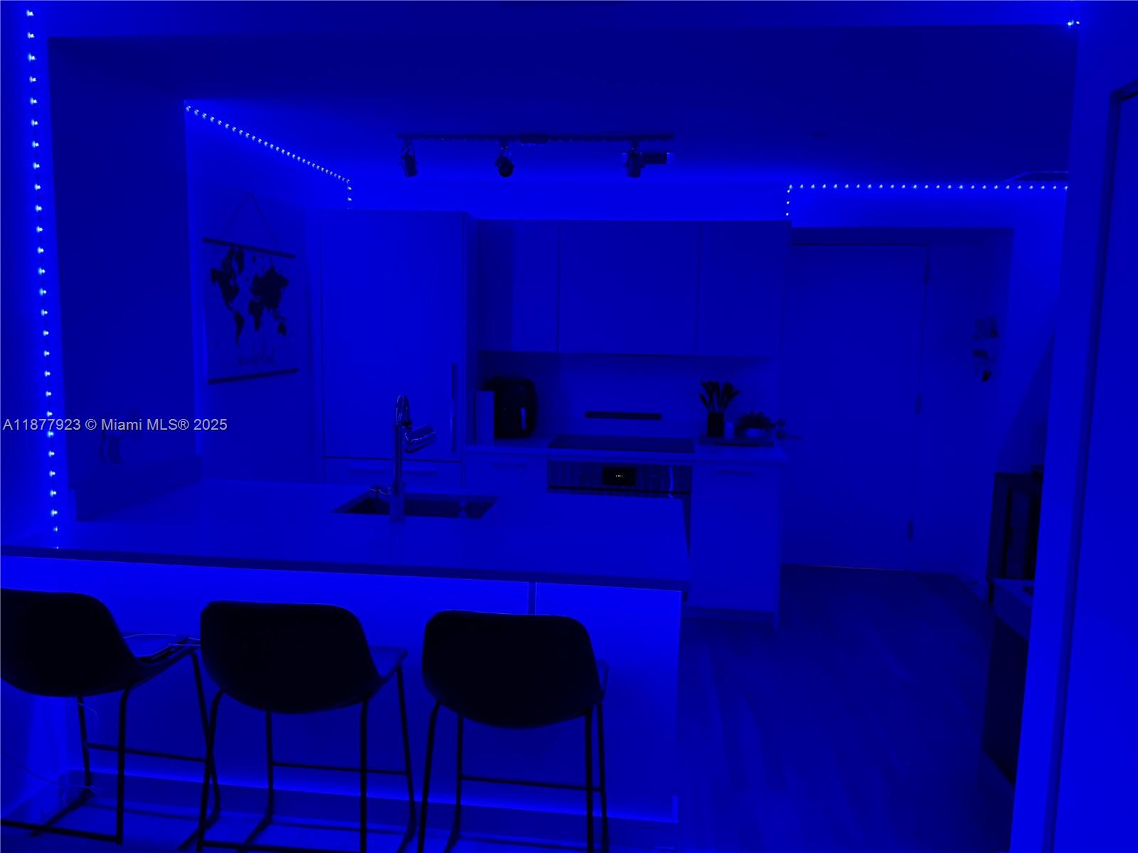 PARAISO BAYVIEWS CONDO - Residential