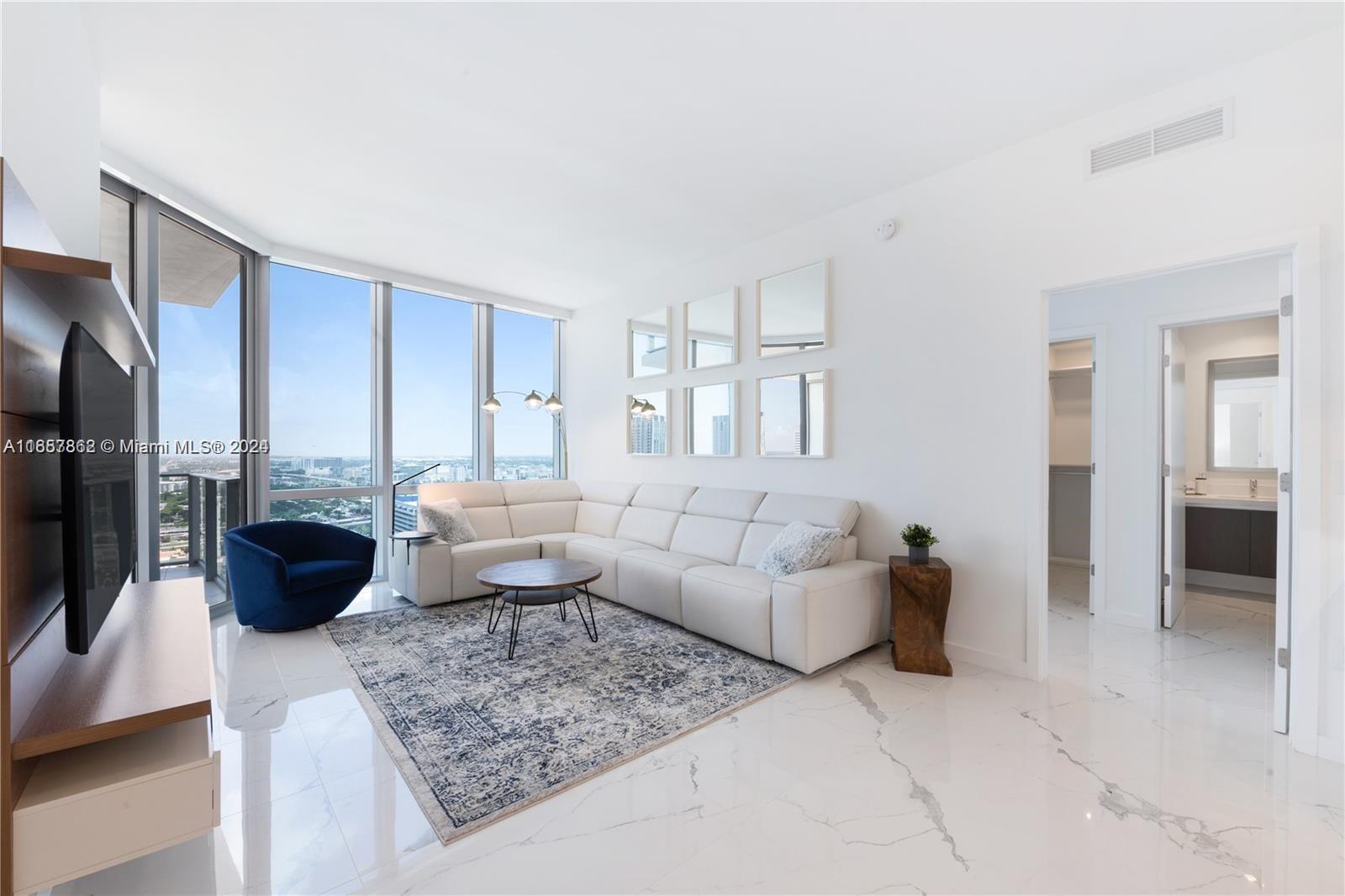 Photo 1 of 851 Ne 1st Ave 3308, Miami, Florida, $6,800, Web #: 11657862