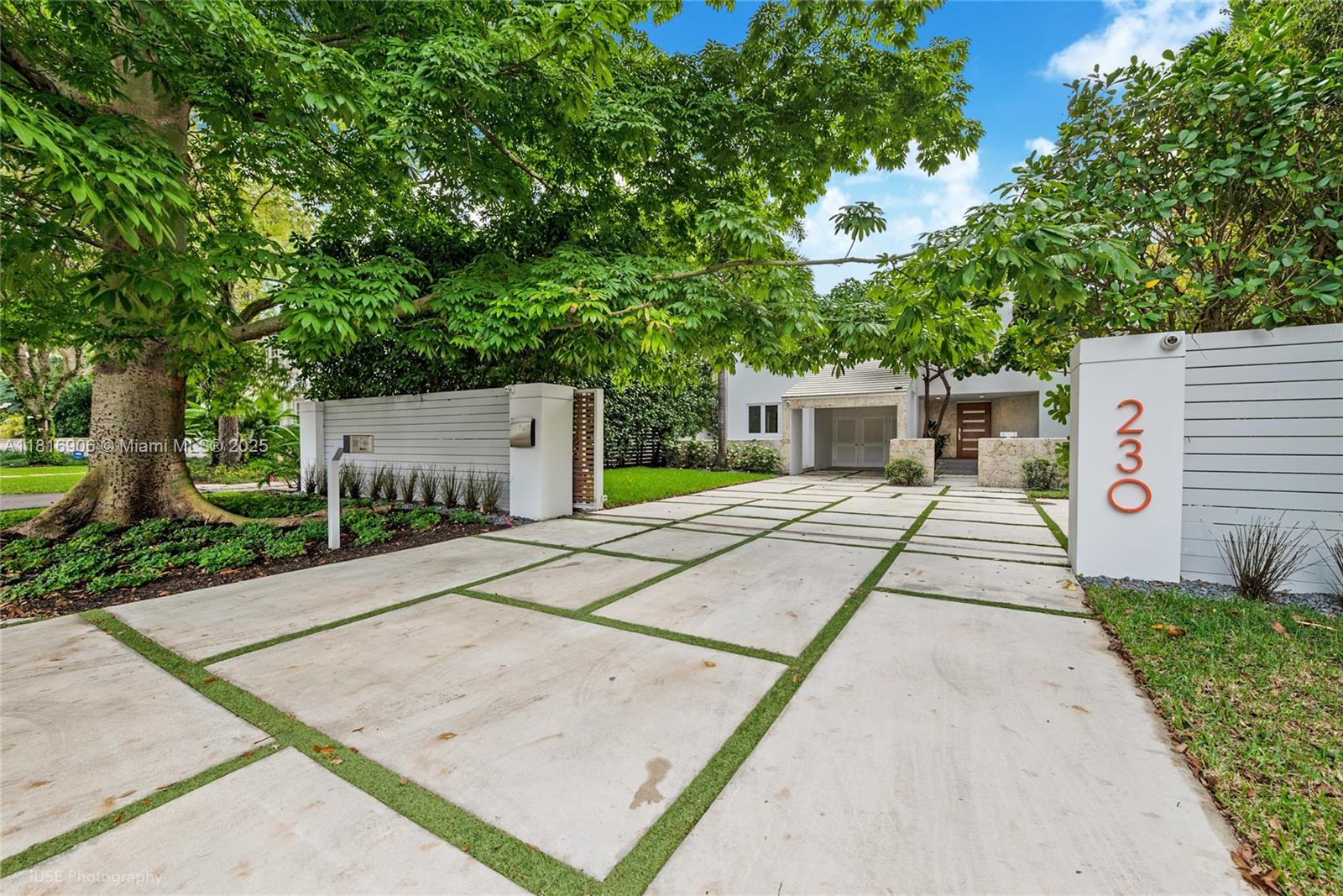 COCONUT GROVE MANOR - Residential Lease
