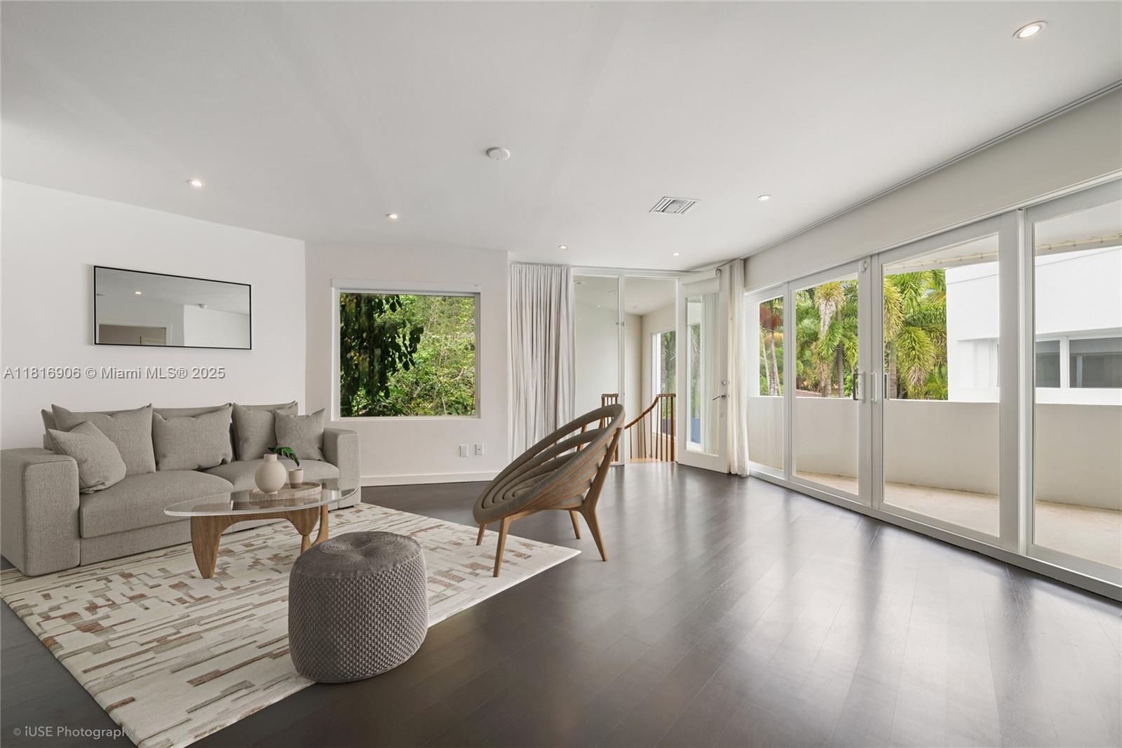 COCONUT GROVE MANOR - Residential Lease