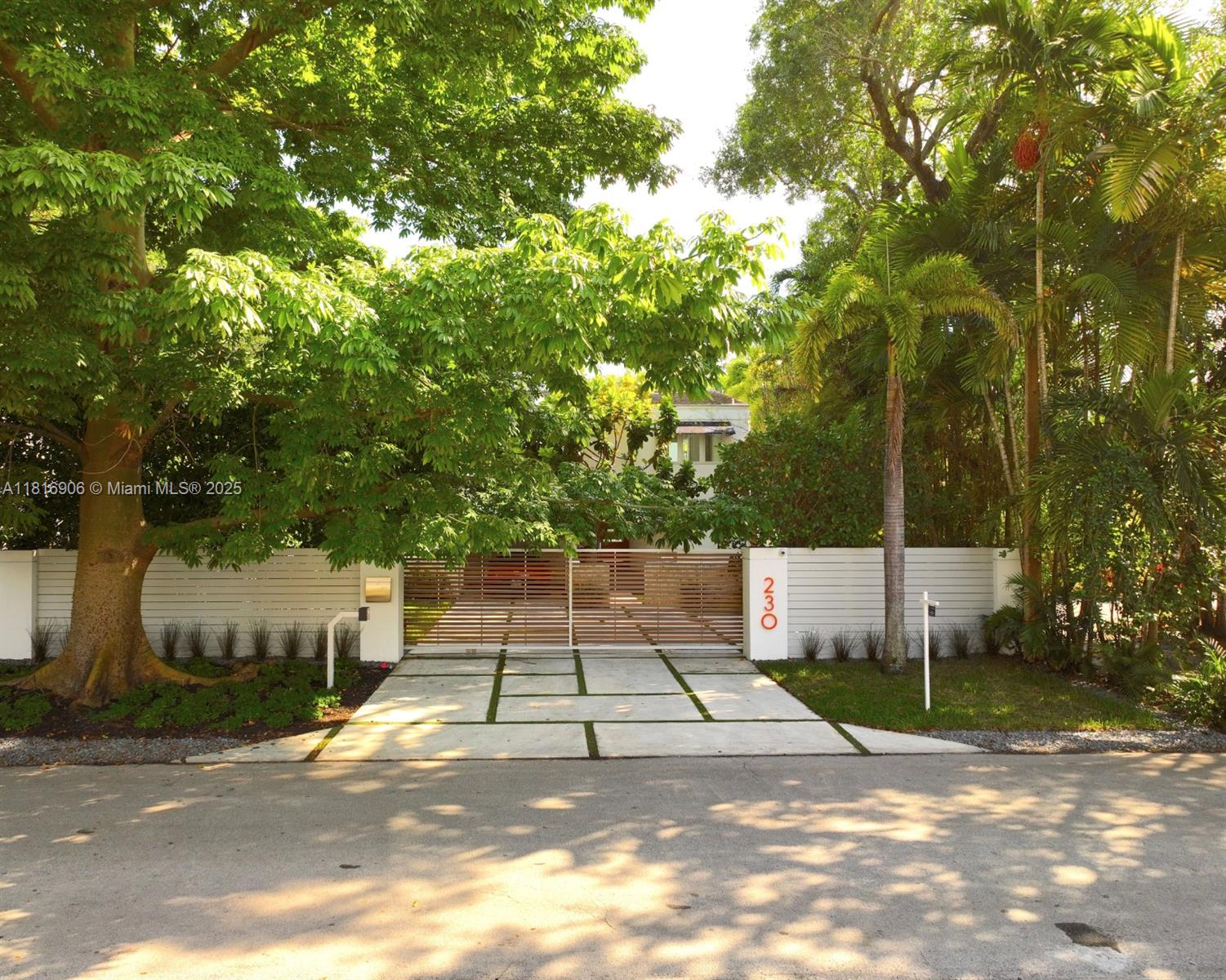 Rental Property at 230 Ridgewood Rd, Coral Gables, Broward County, Florida - Bedrooms: 4 
Bathrooms: 4  - $19,500 MO.