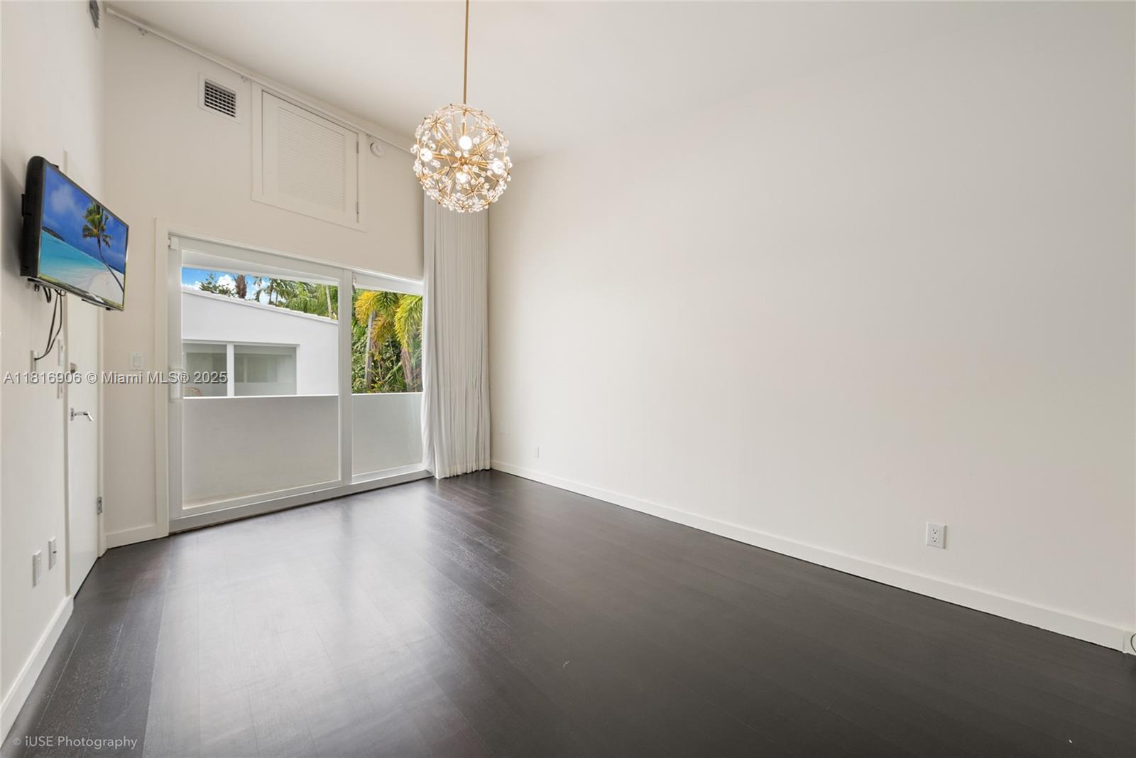 COCONUT GROVE MANOR - Residential Lease