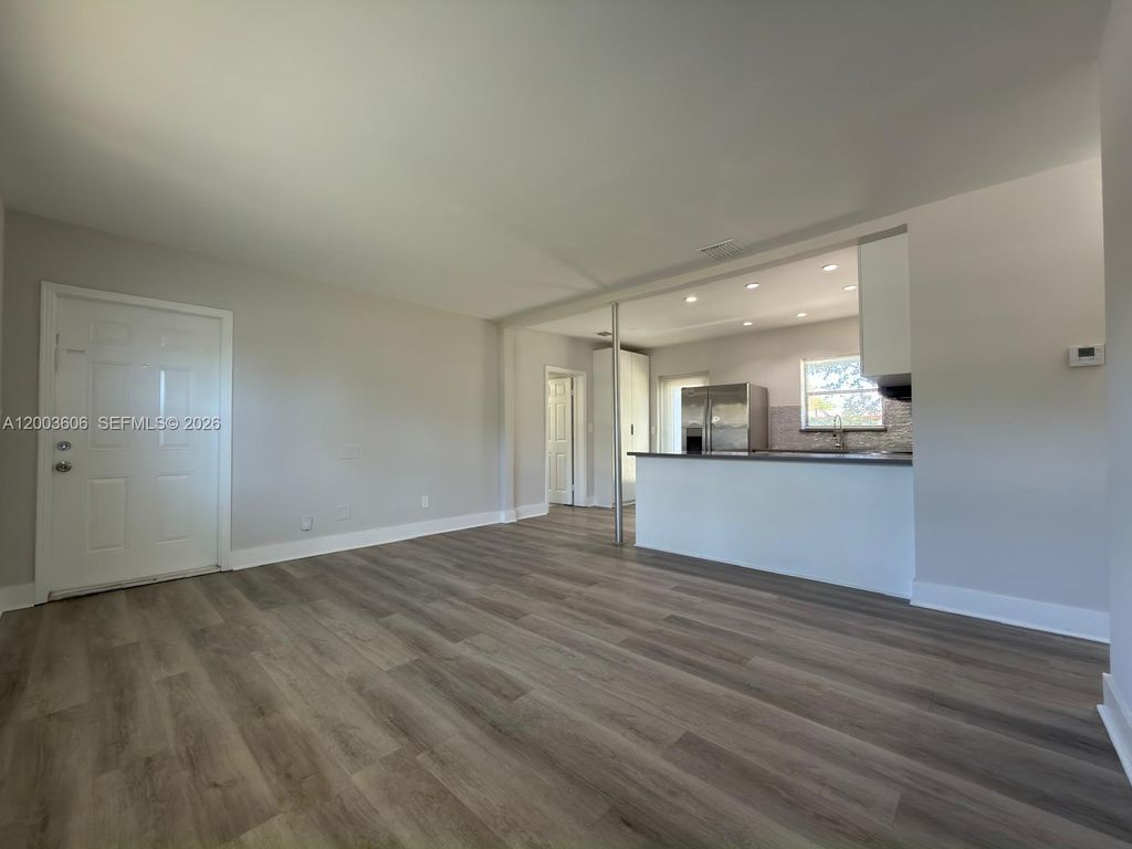 Photo of 1325 NW 11th Ct, Fort Lauderdale, FL 33311 (MLS # A12003606)