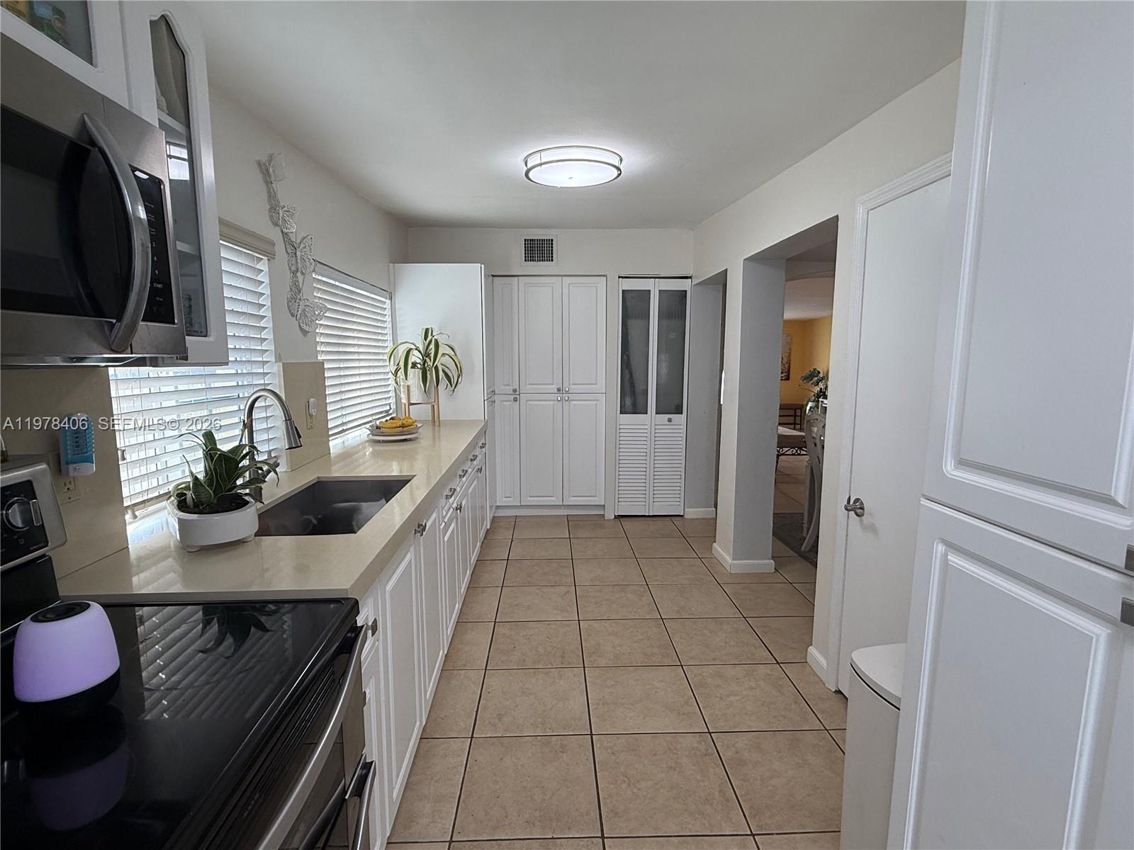 W FLAGLER PARK SEC B - Residential