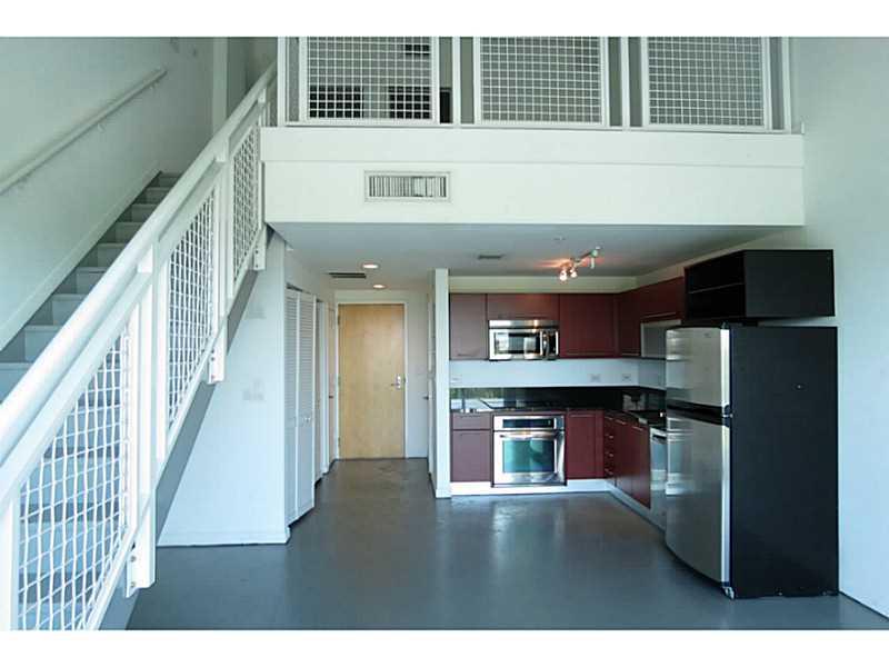 VIZCAYNE NORTH CONDO - Residential Lease