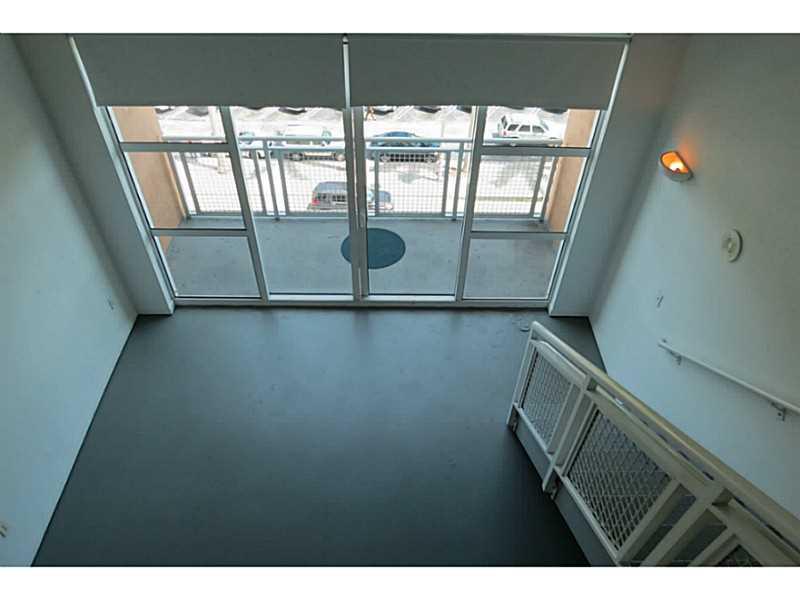 VIZCAYNE NORTH CONDO - Residential Lease