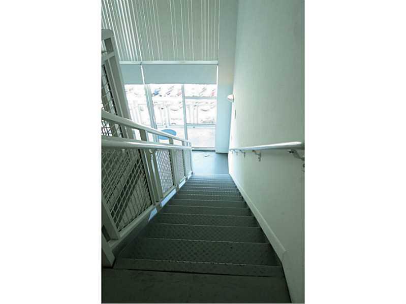 VIZCAYNE NORTH CONDO - Residential Lease