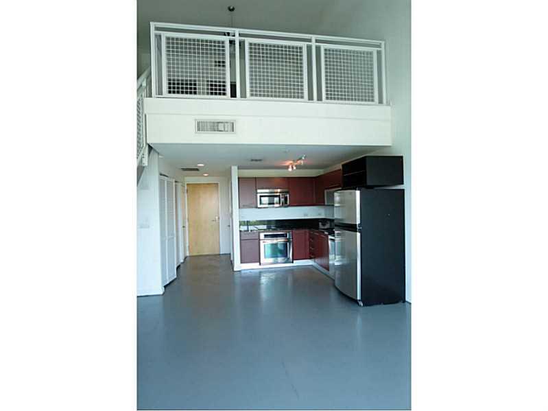VIZCAYNE NORTH CONDO - Residential Lease