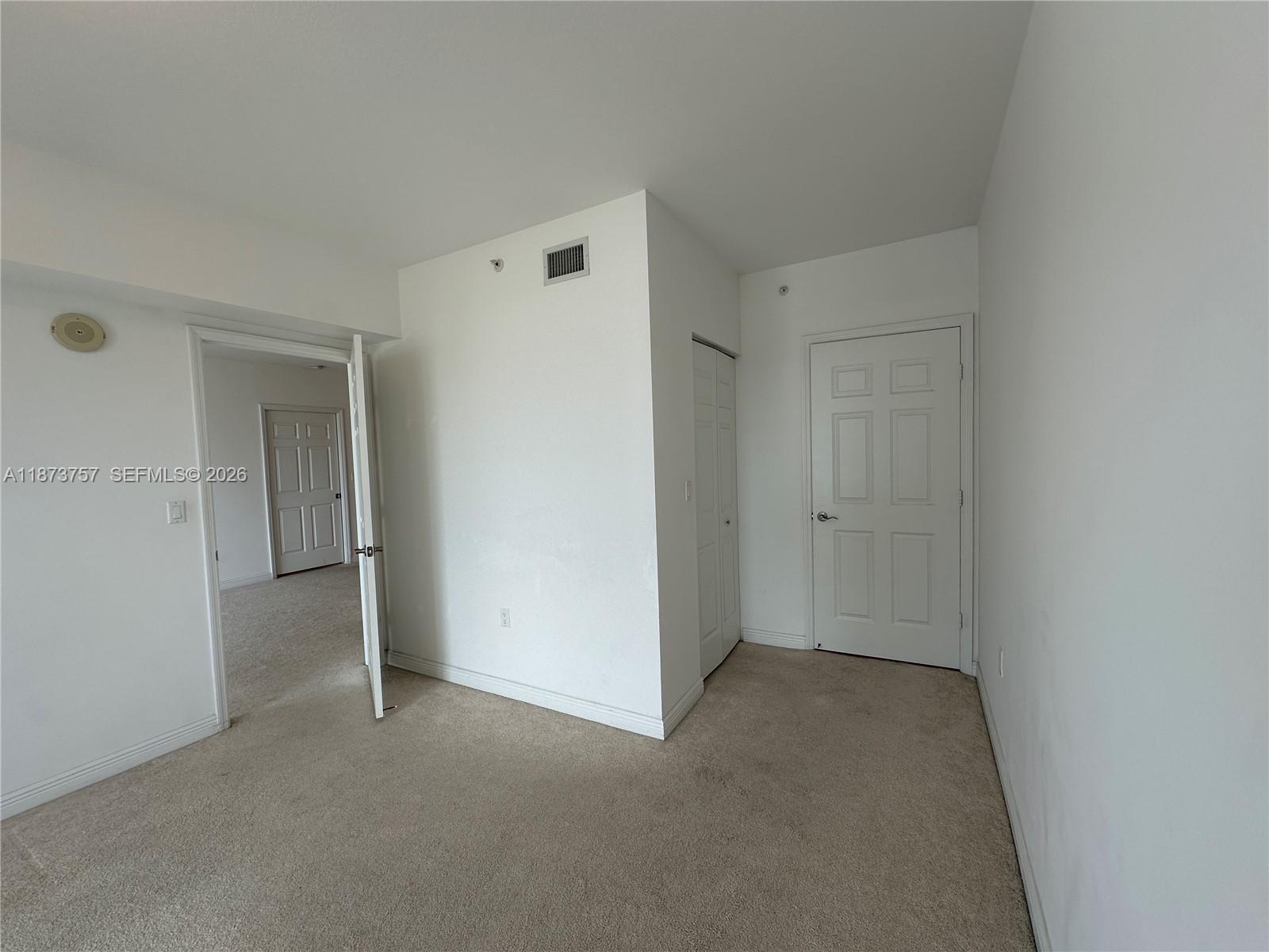 DUO CONDOMINIUM EAST - Residential