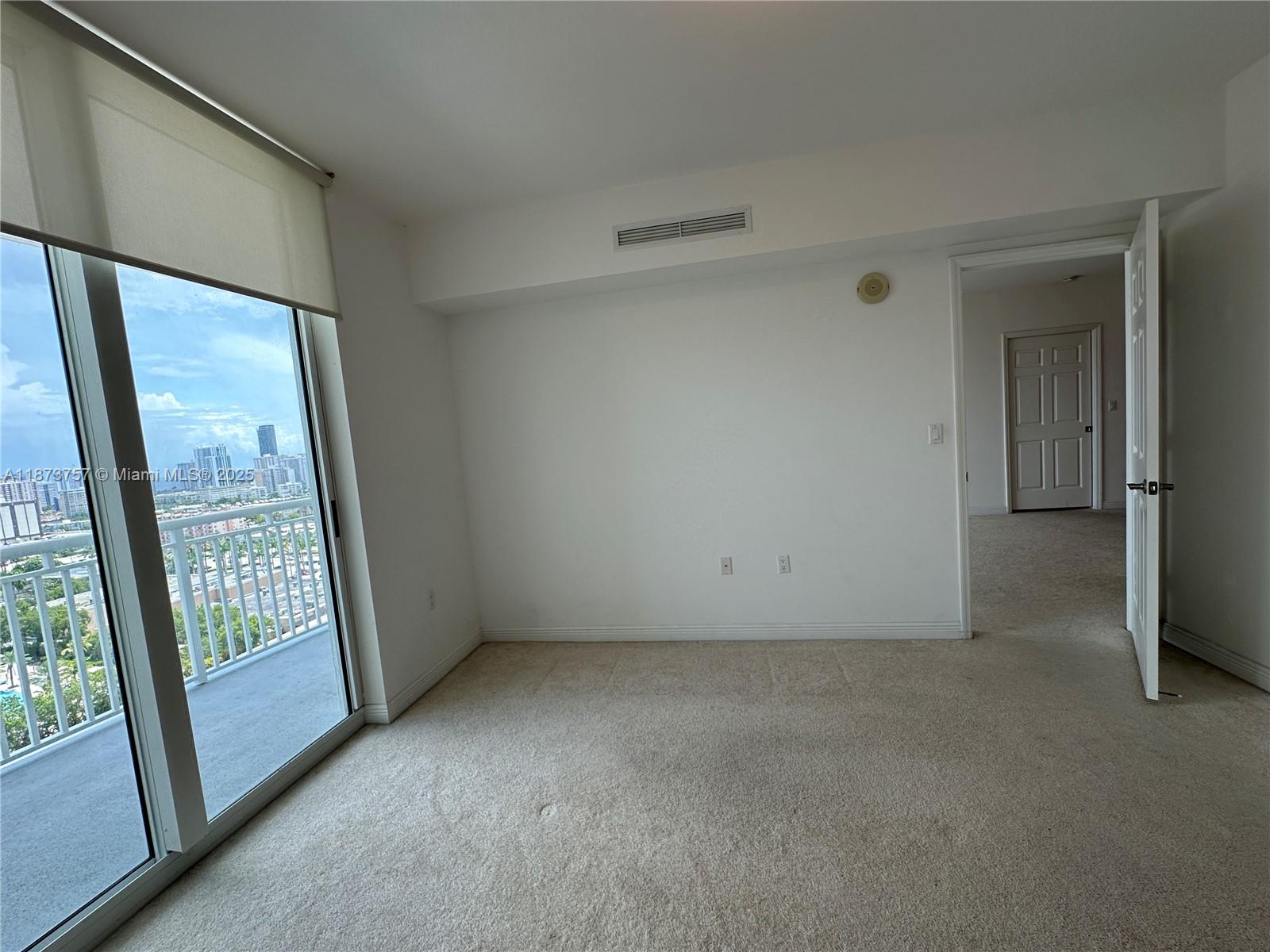 DUO CONDOMINIUM EAST - Residential