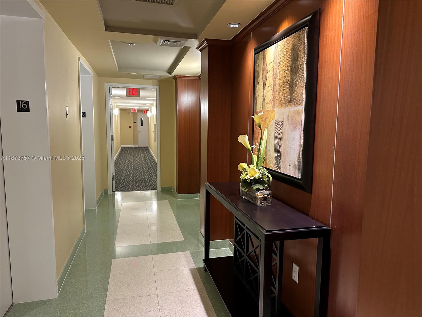 DUO CONDOMINIUM EAST - Residential