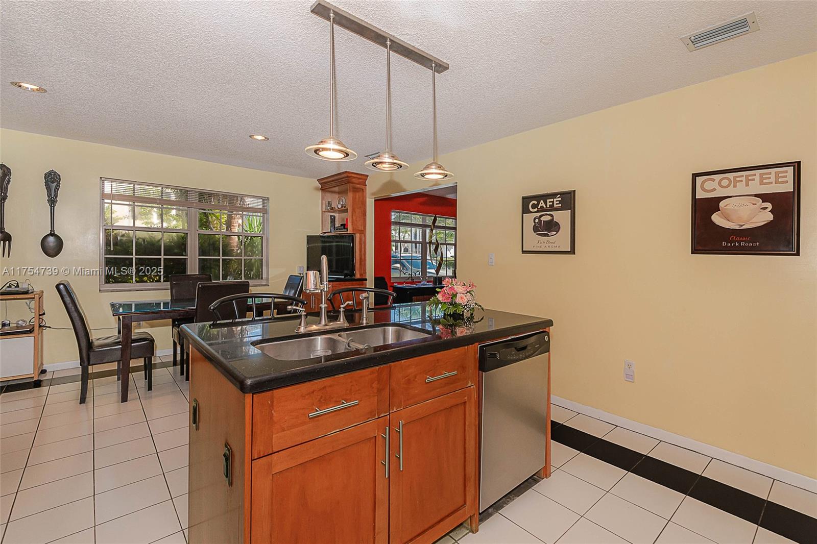 RIVER PARC ESTATES - Residential