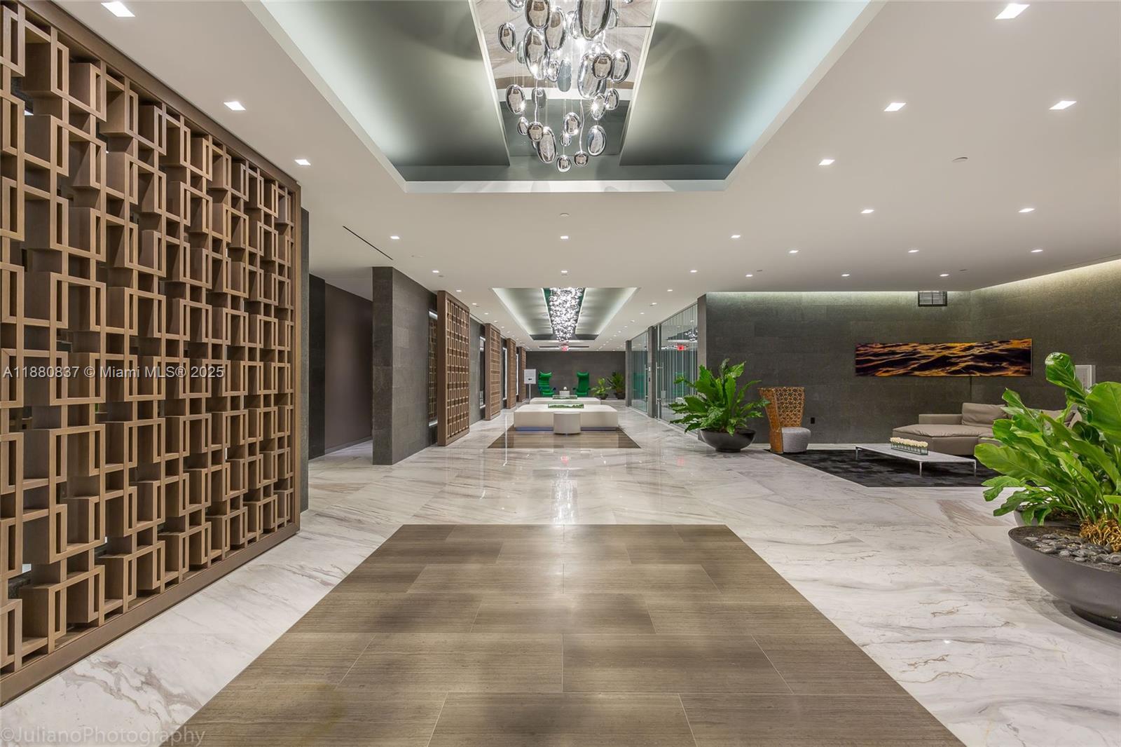 400 SUNNY ISLES CONDO EAS - Residential Lease