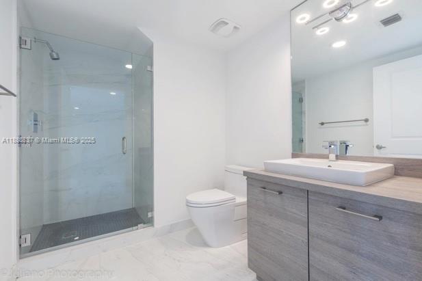 400 SUNNY ISLES CONDO EAS - Residential Lease