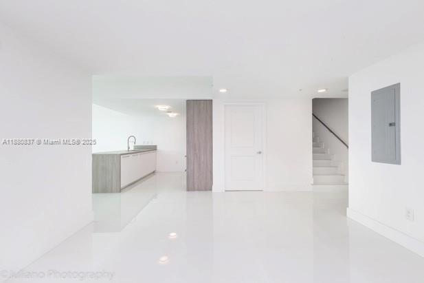 400 SUNNY ISLES CONDO EAS - Residential Lease