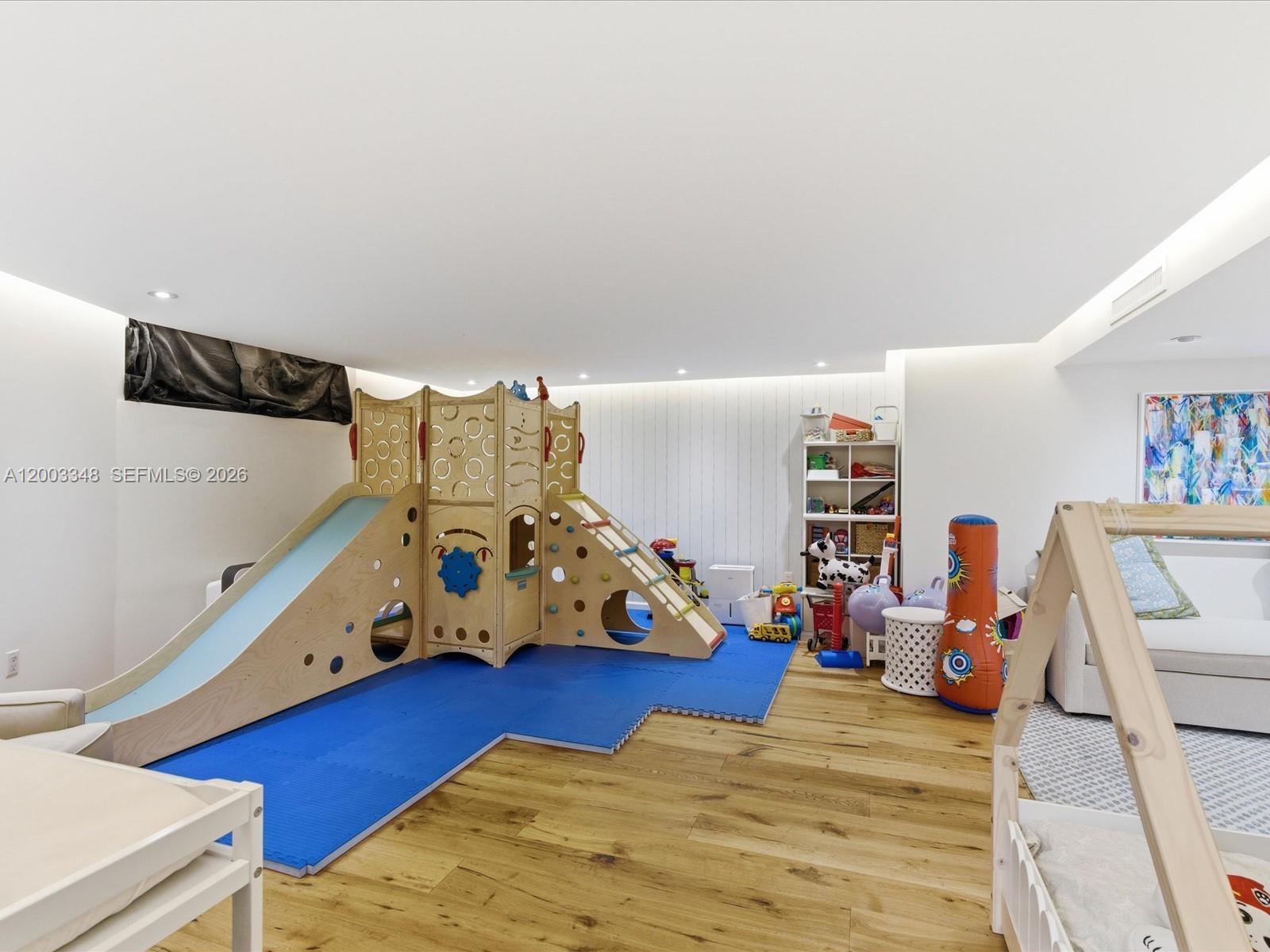 MAR-AZUL CONDO - Residential