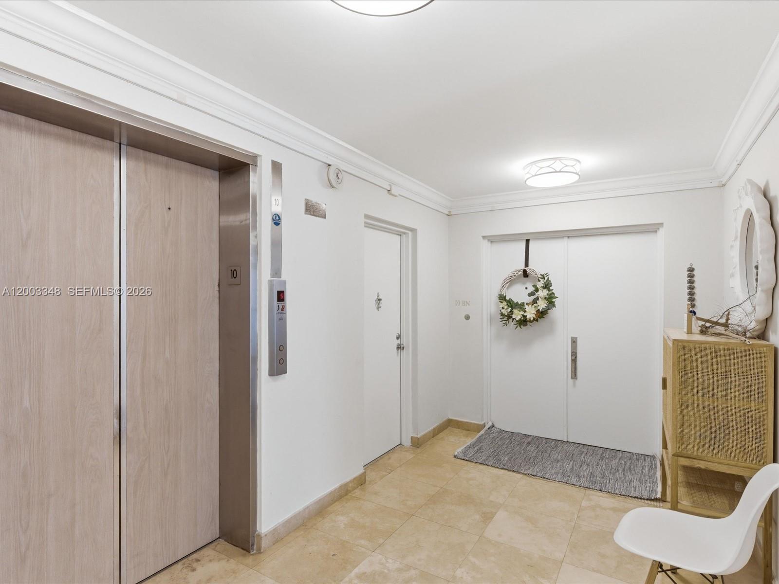 600 Grapetree Dr 10BN