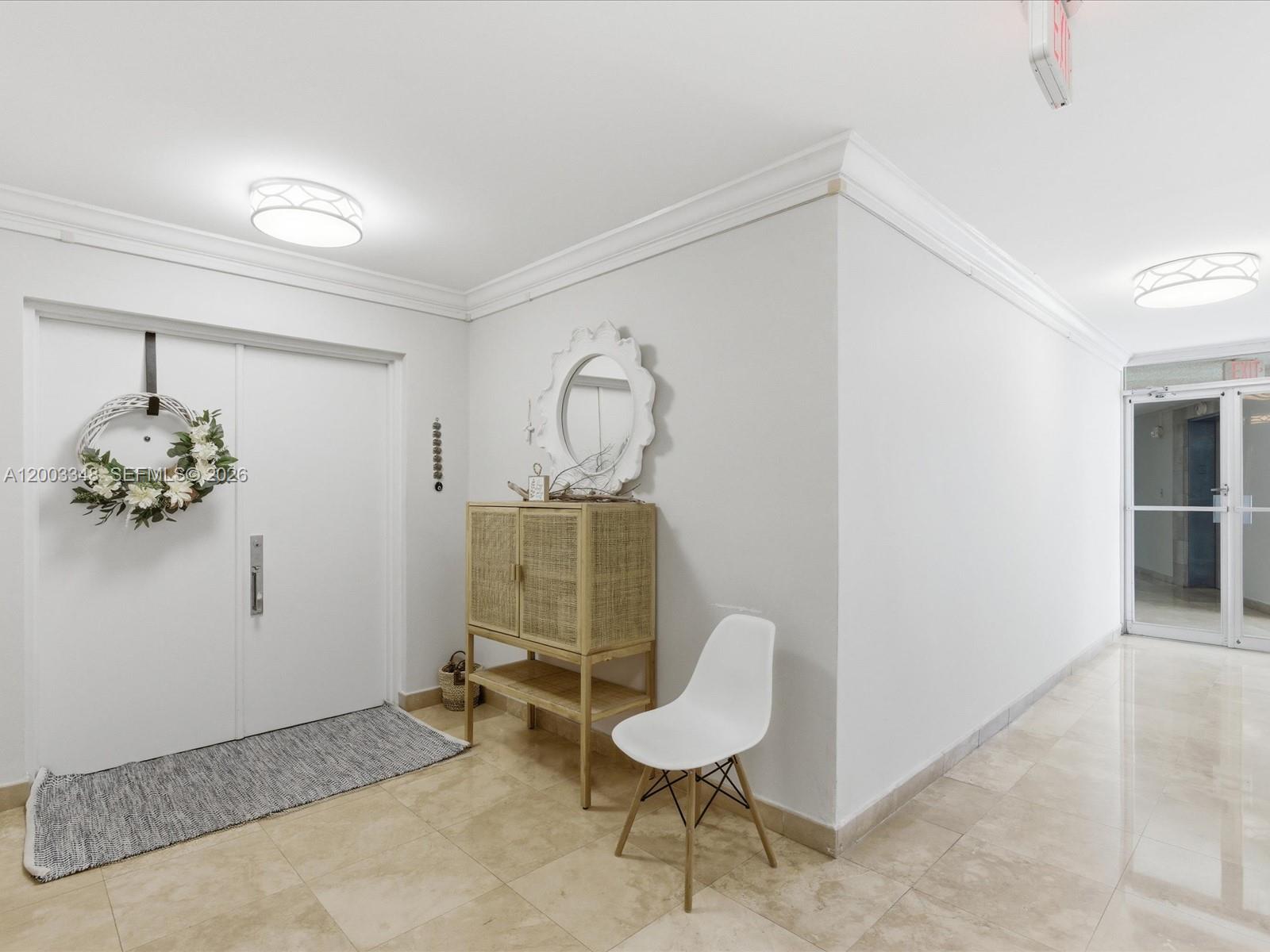 600 Grapetree Dr 10BN