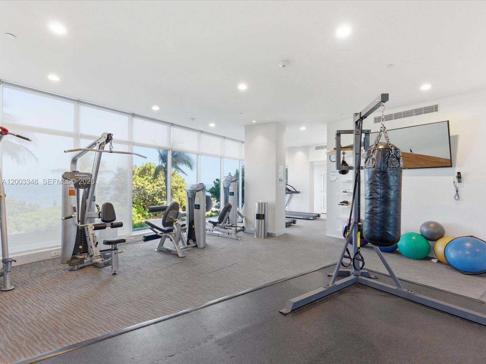 MAR-AZUL CONDO - Residential