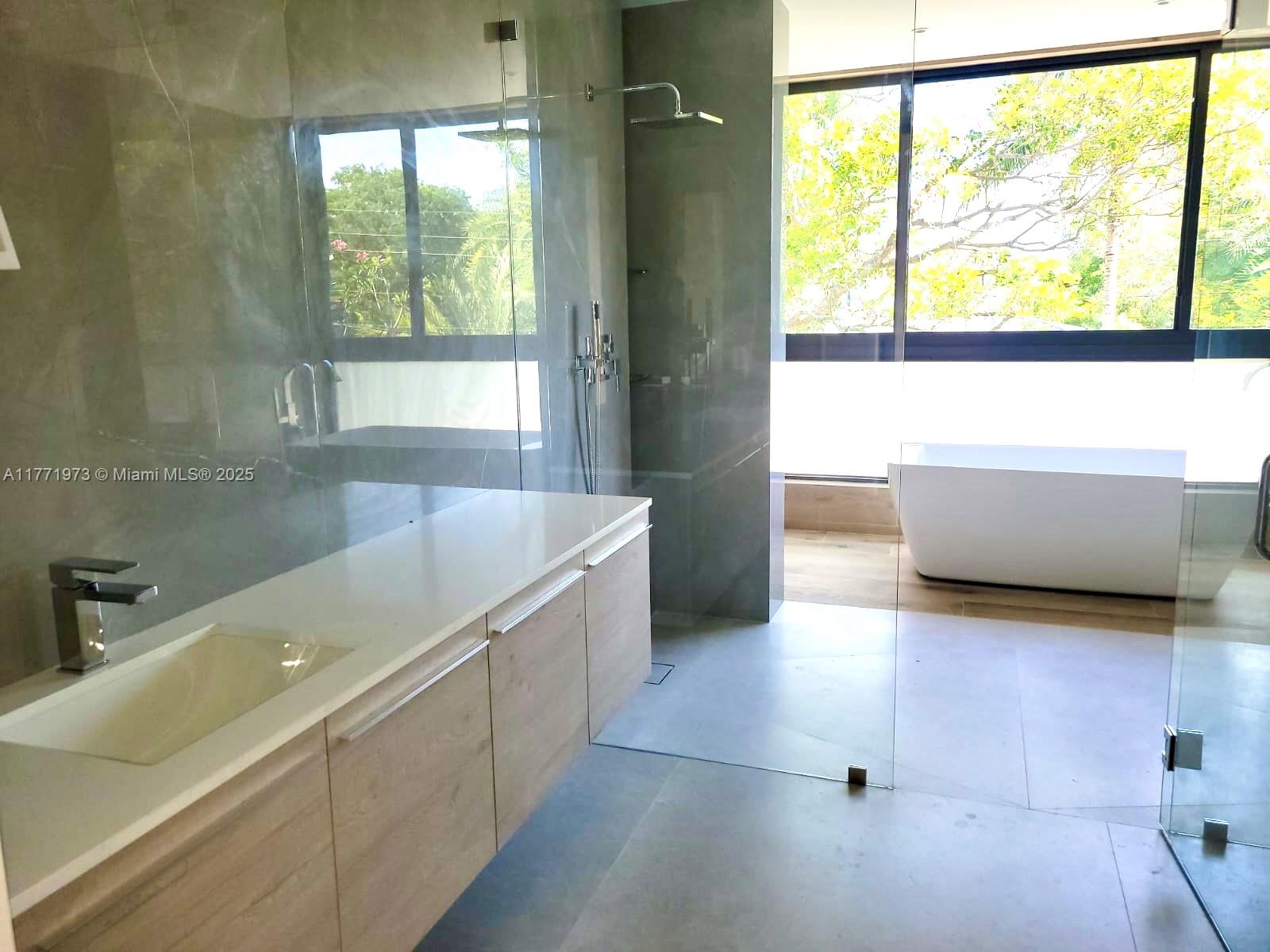OAK HEIGHTS - Residential