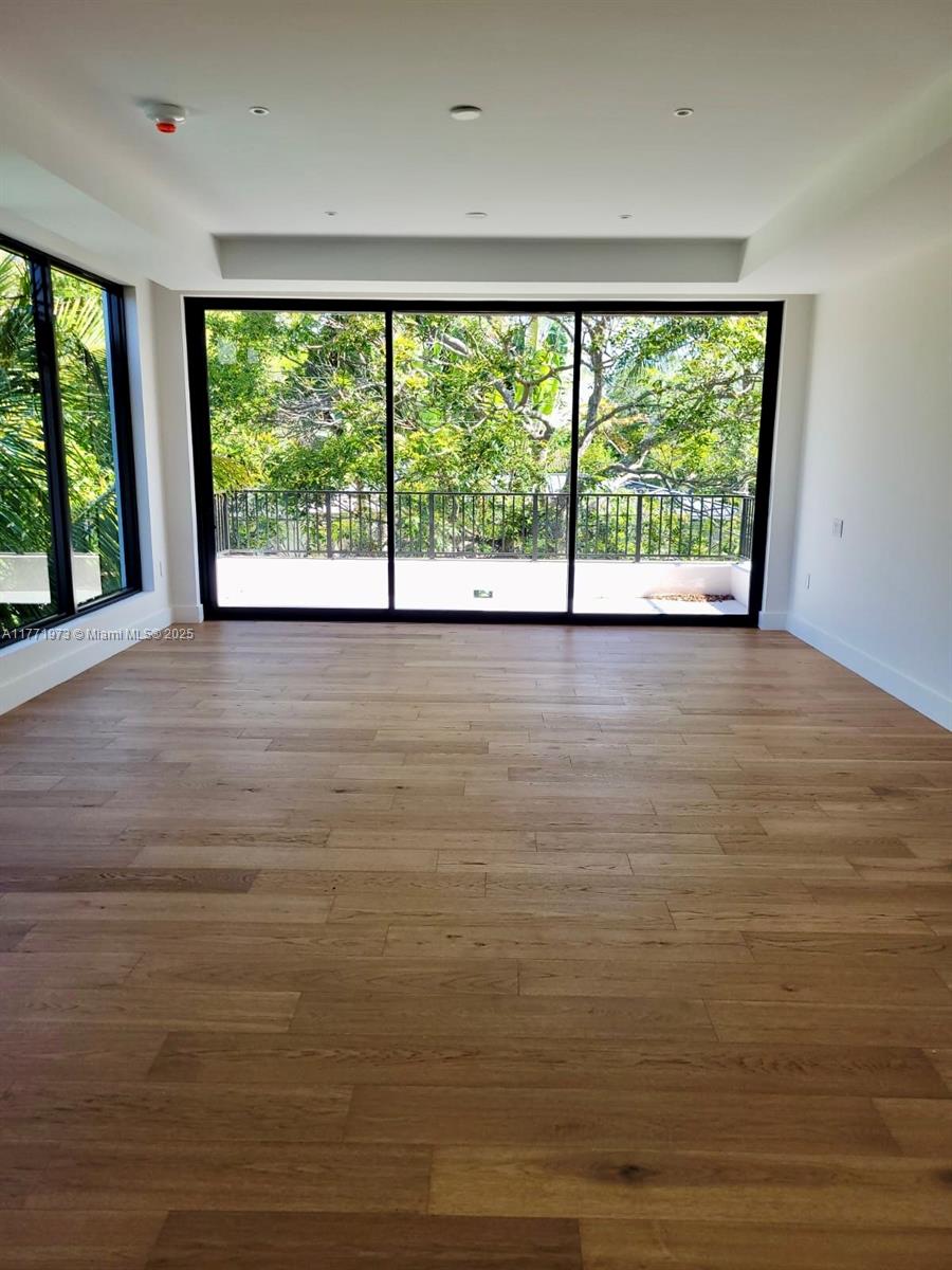 OAK HEIGHTS - Residential