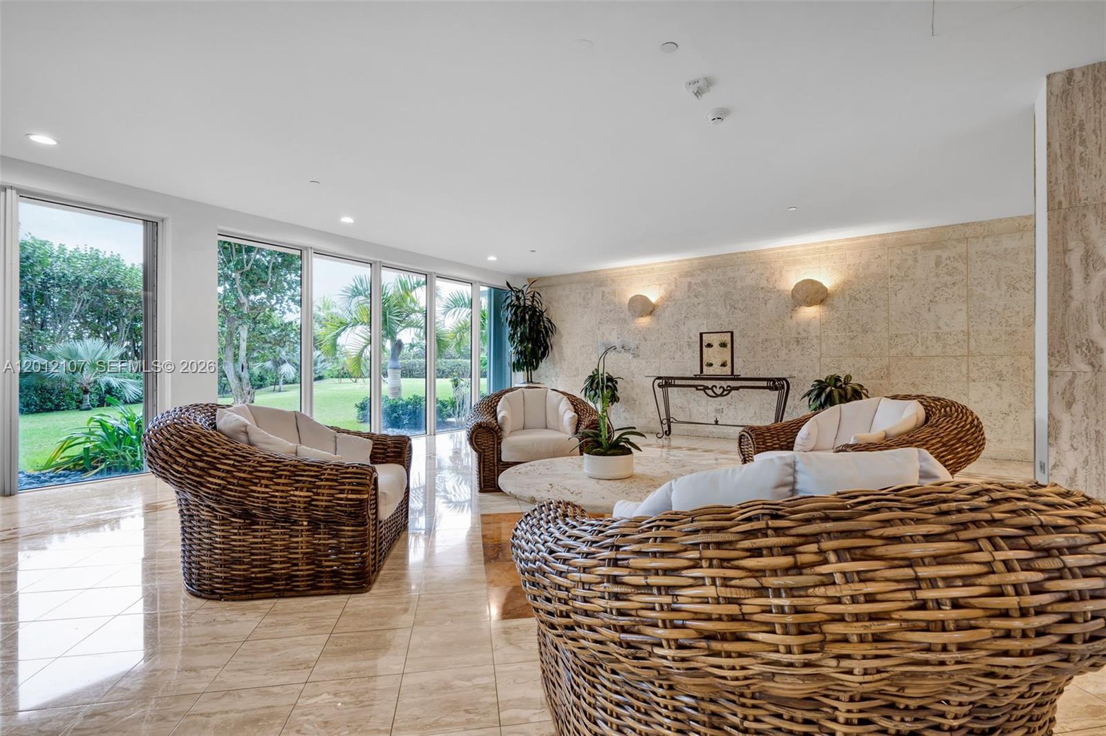 ISLAND HOUSE APT INC - CO - Residential